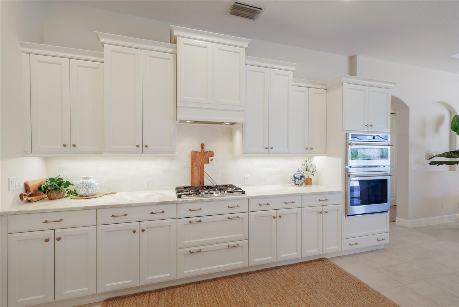 Image 23 of 83 For 7804 Rosehall Cove