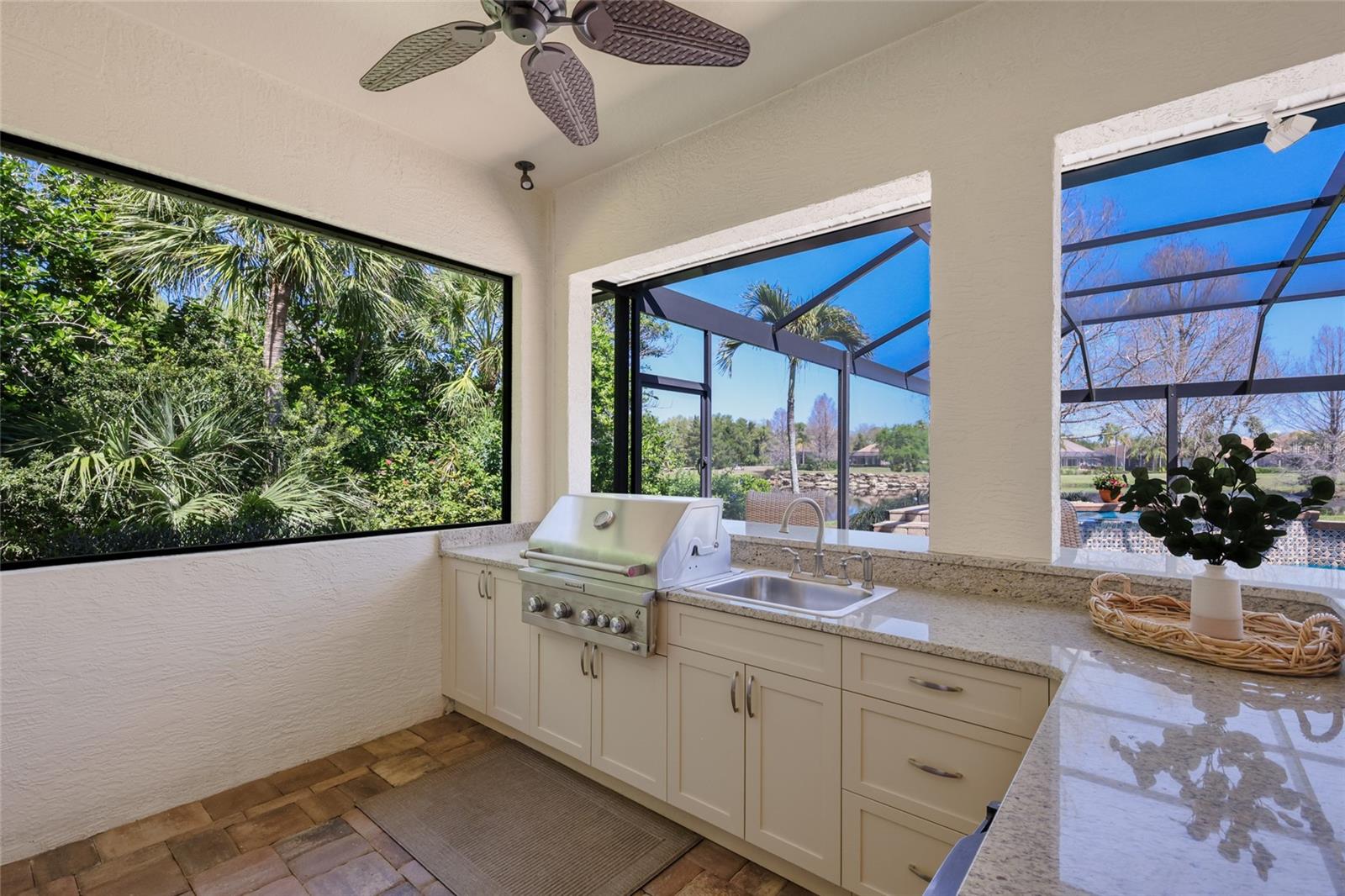 Image 42 of 83 For 7804 Rosehall Cove