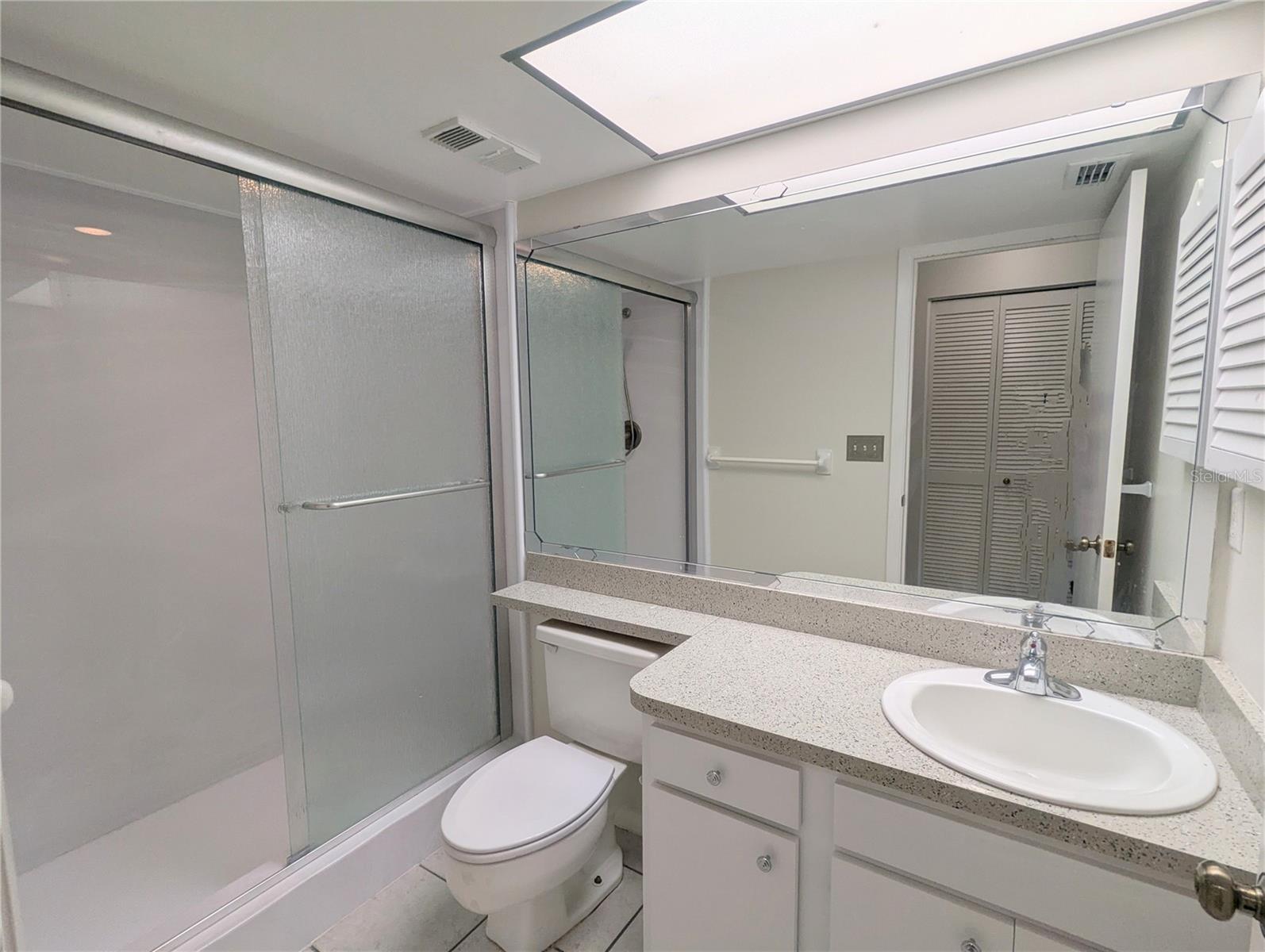 Image 5 of 11 For 2311 Beneva Terrace 2276