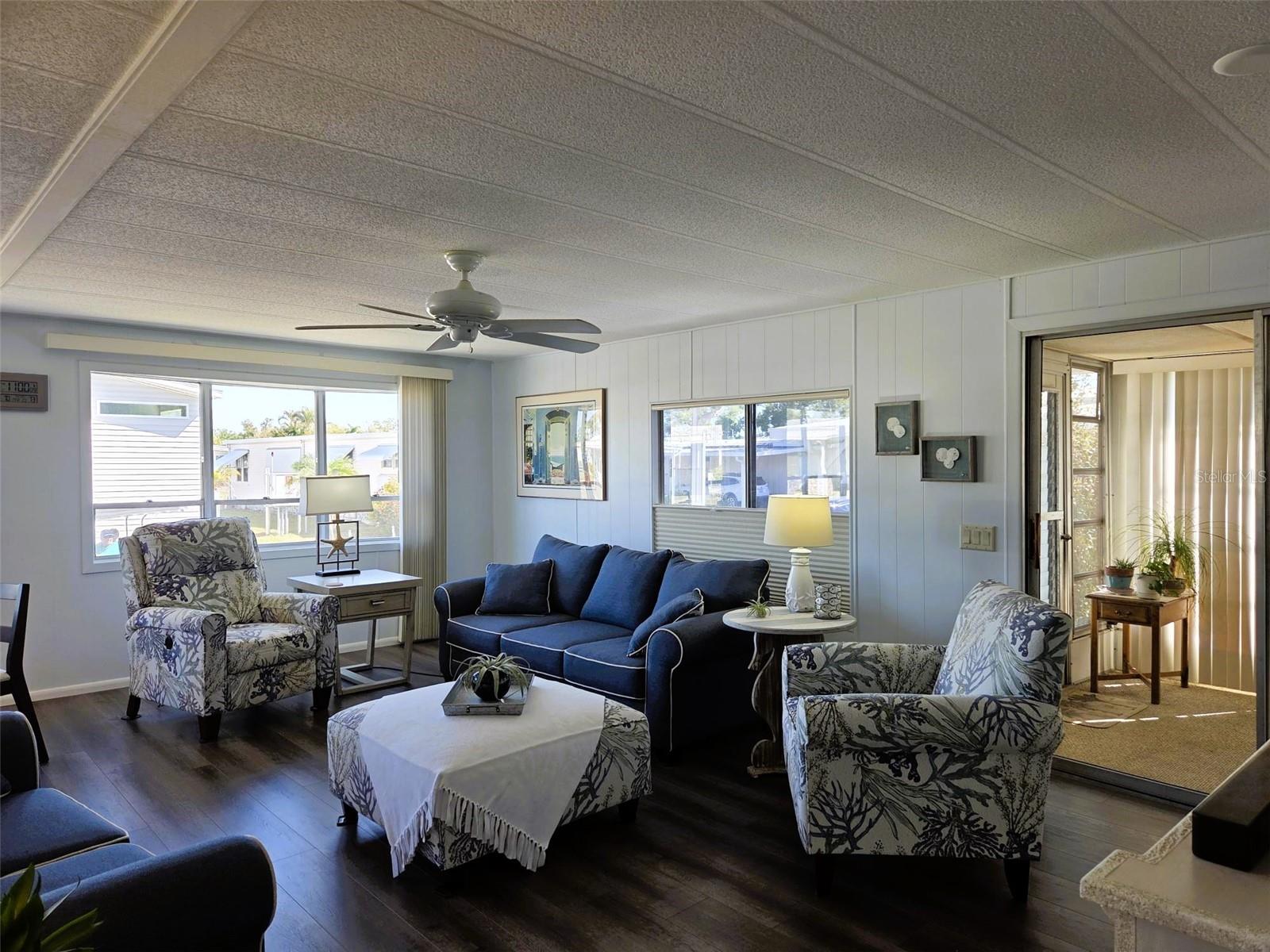 Image 15 of 37 For 3218 Oakwood Boulevard S