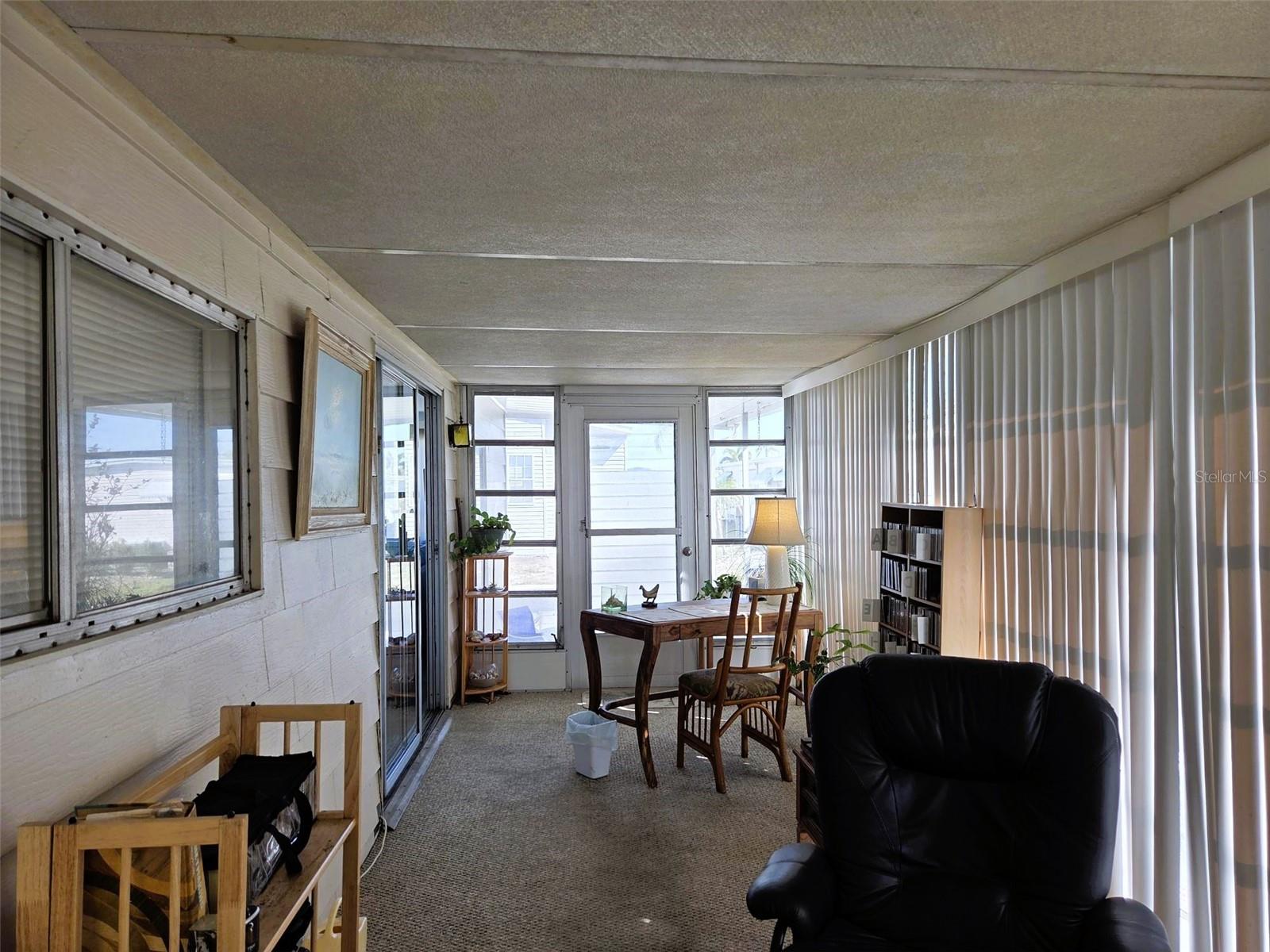 Image 19 of 37 For 3218 Oakwood Boulevard S