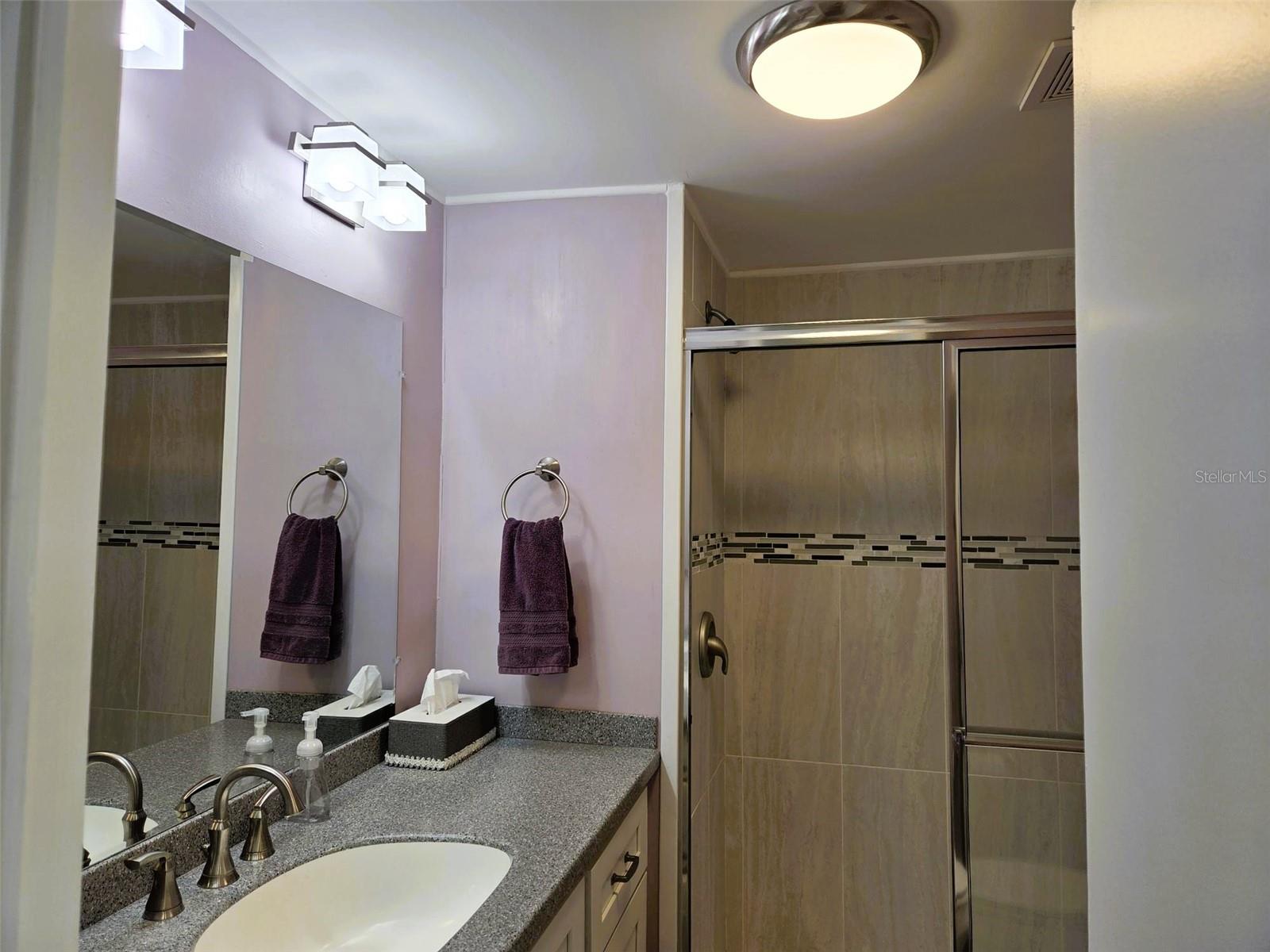 Image 23 of 37 For 3218 Oakwood Boulevard S