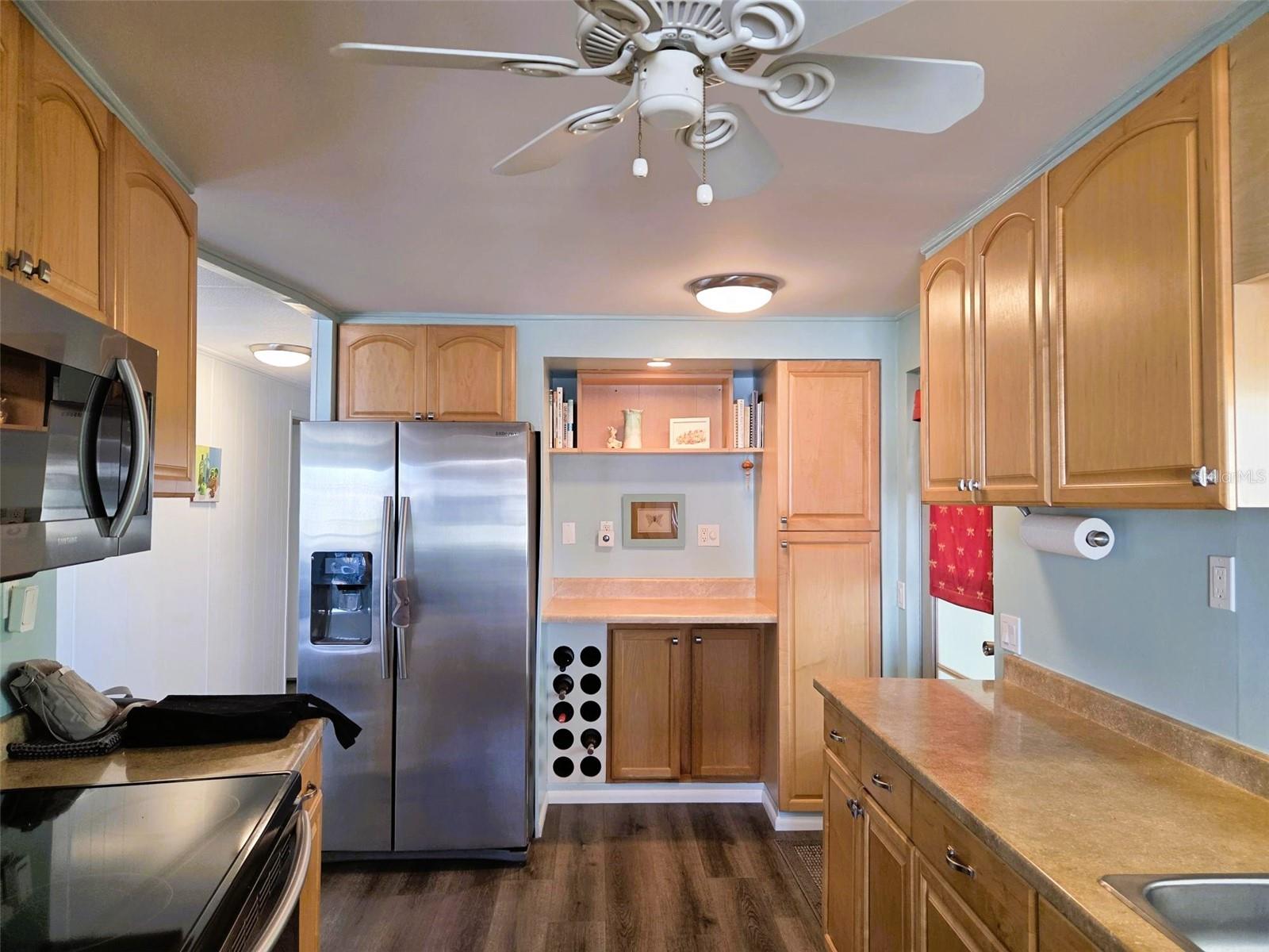 Image 9 of 37 For 3218 Oakwood Boulevard S