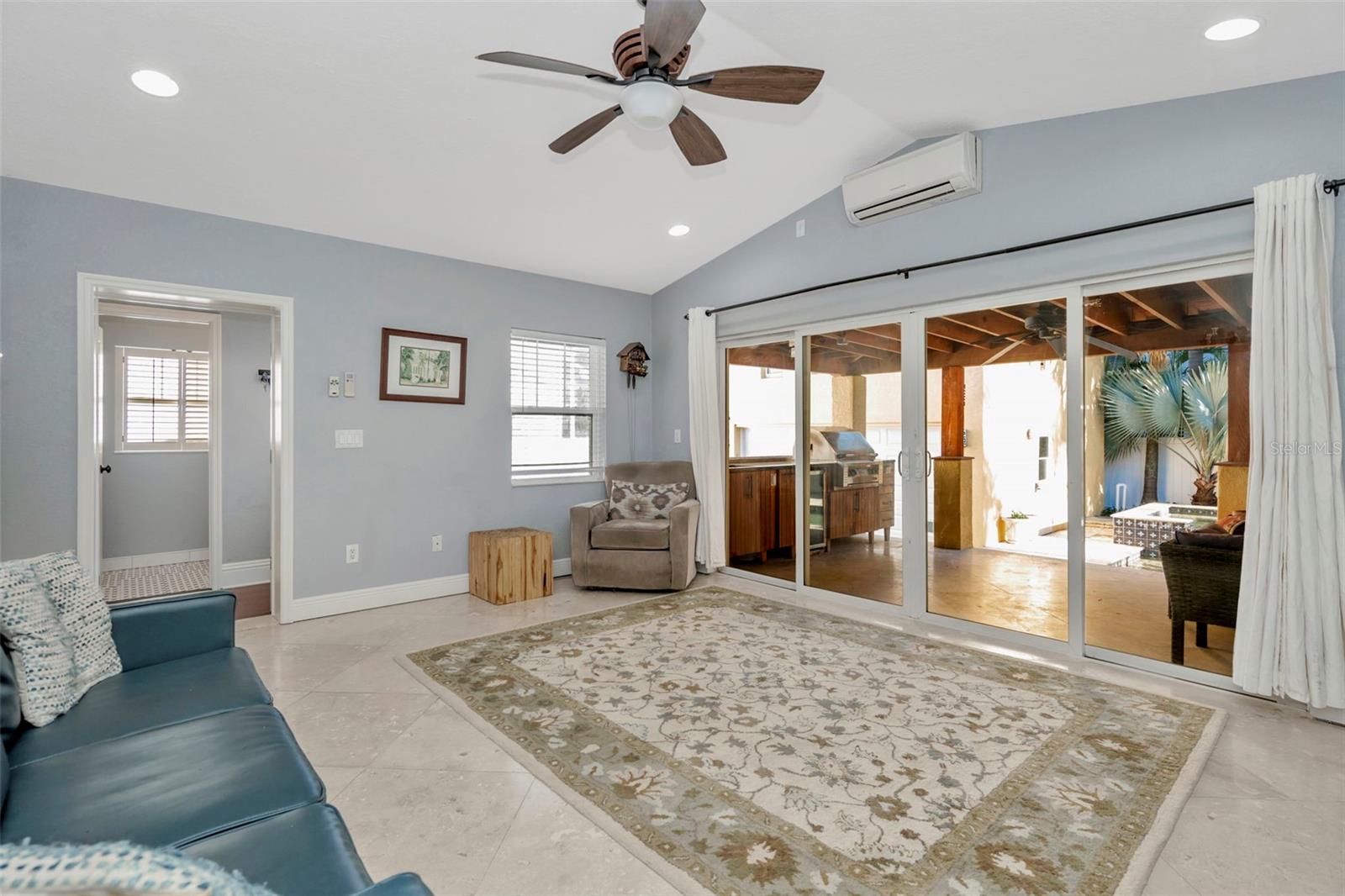 Image 16 of 25 For 167 Barbados Avenue