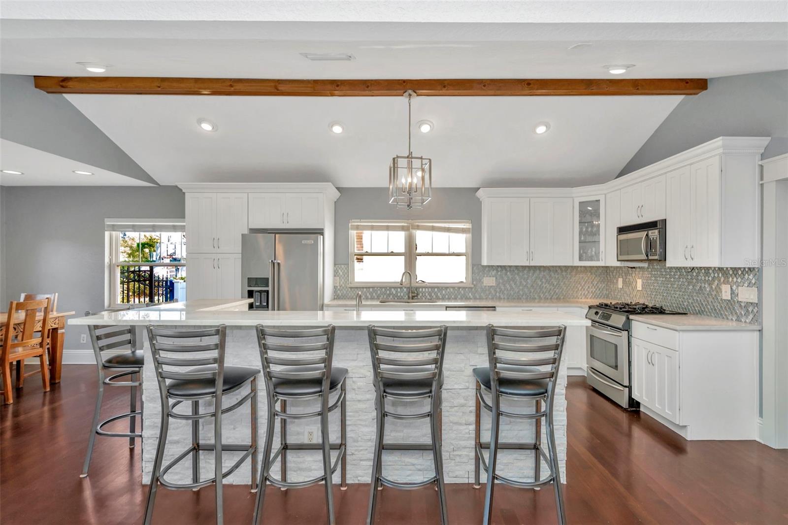 Image 4 of 25 For 167 Barbados Avenue