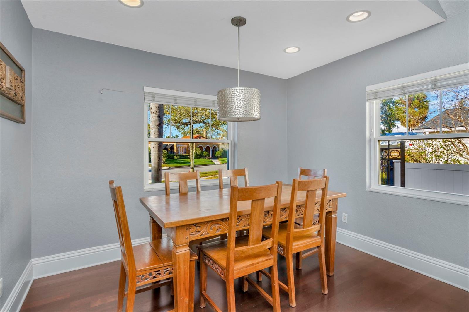 Image 8 of 25 For 167 Barbados Avenue