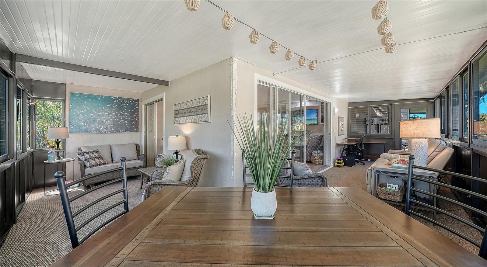 Image 13 of 98 For 712 White Pine Tree Road 77