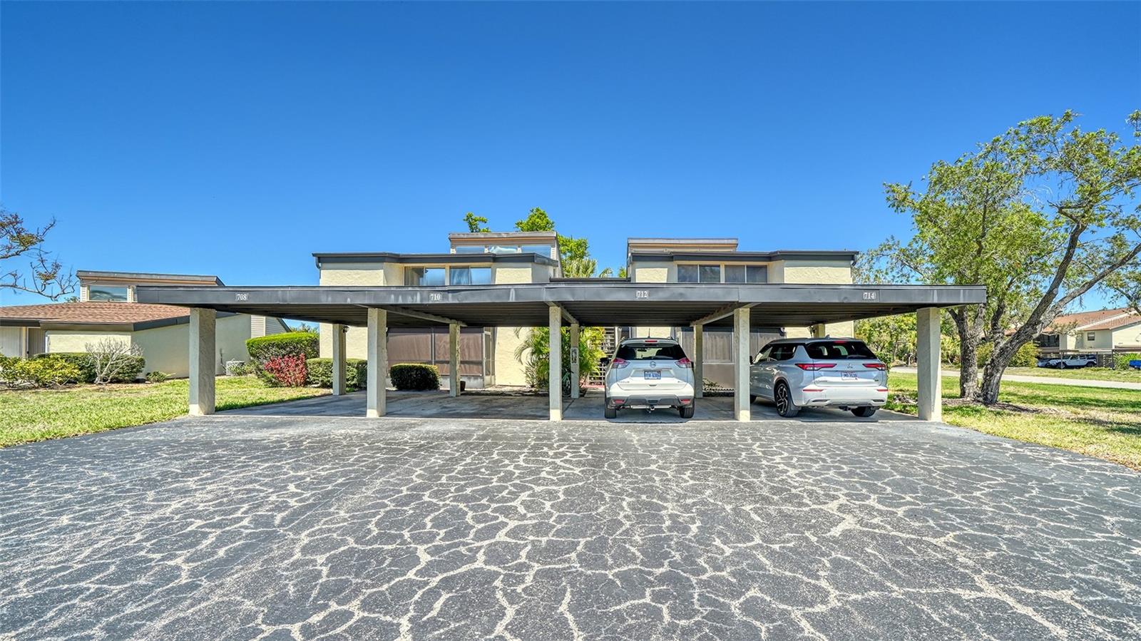 Image 2 of 98 For 712 White Pine Tree Road 77