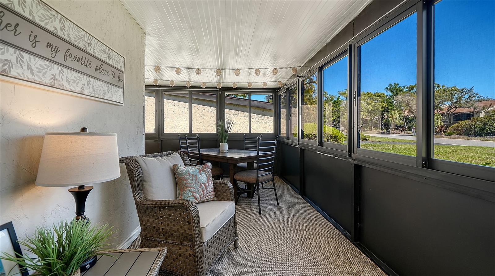 Image 20 of 98 For 712 White Pine Tree Road 77