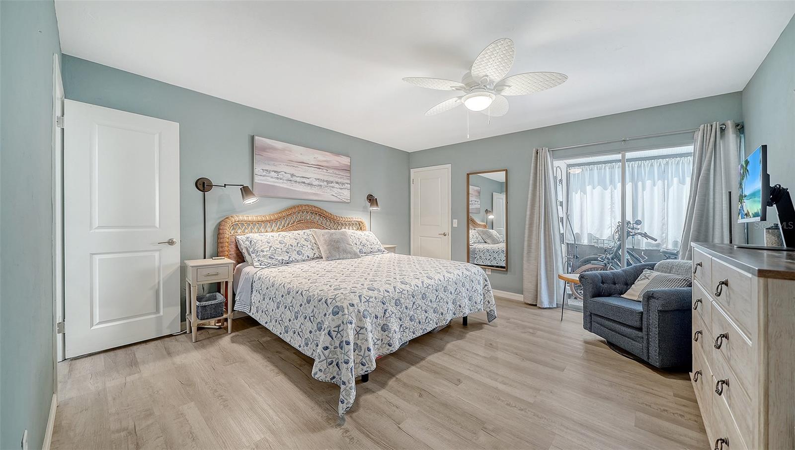 Image 21 of 98 For 712 White Pine Tree Road 77