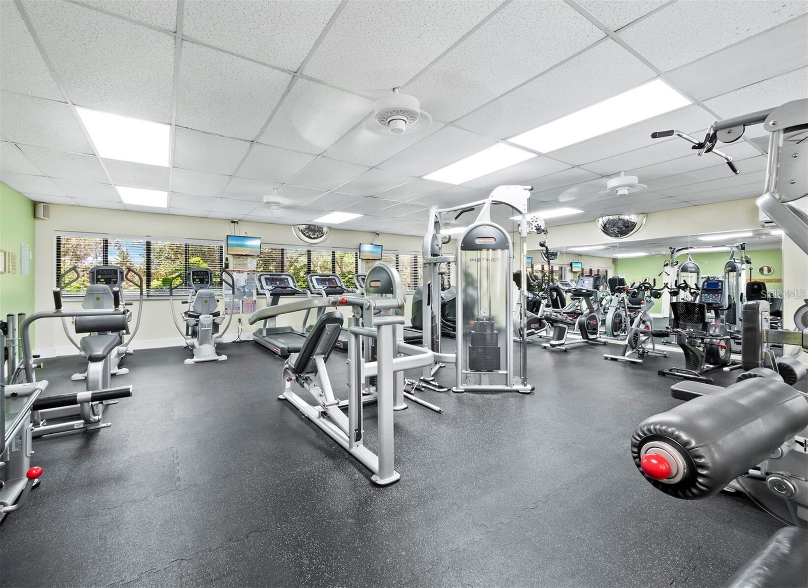 Image 39 of 98 For 712 White Pine Tree Road 77