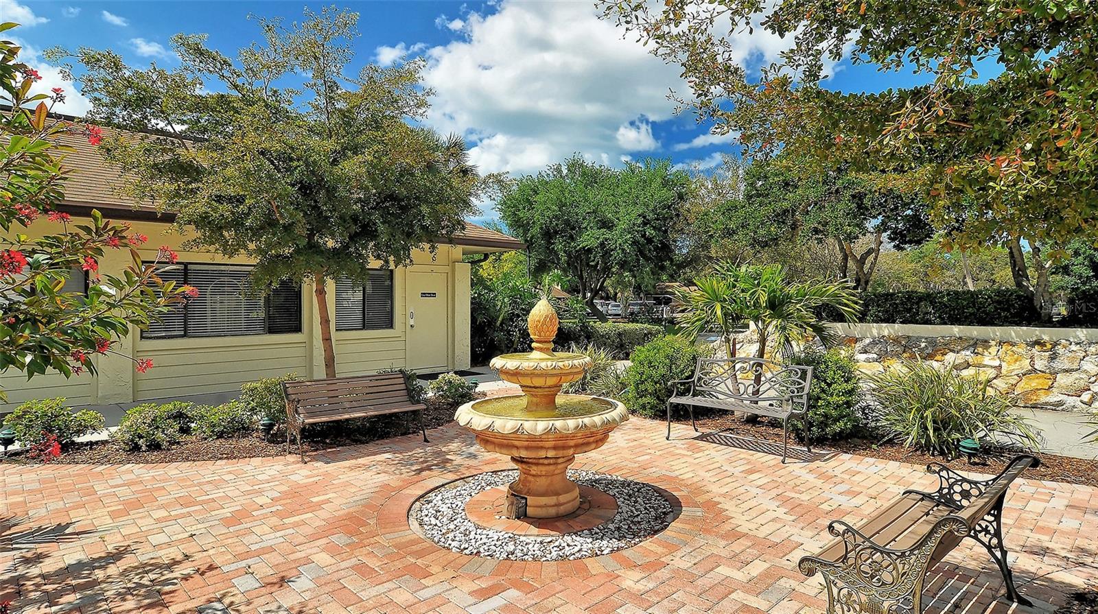 Image 45 of 98 For 712 White Pine Tree Road 77