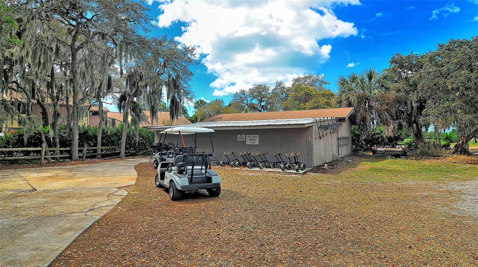 Image 54 of 98 For 712 White Pine Tree Road 77