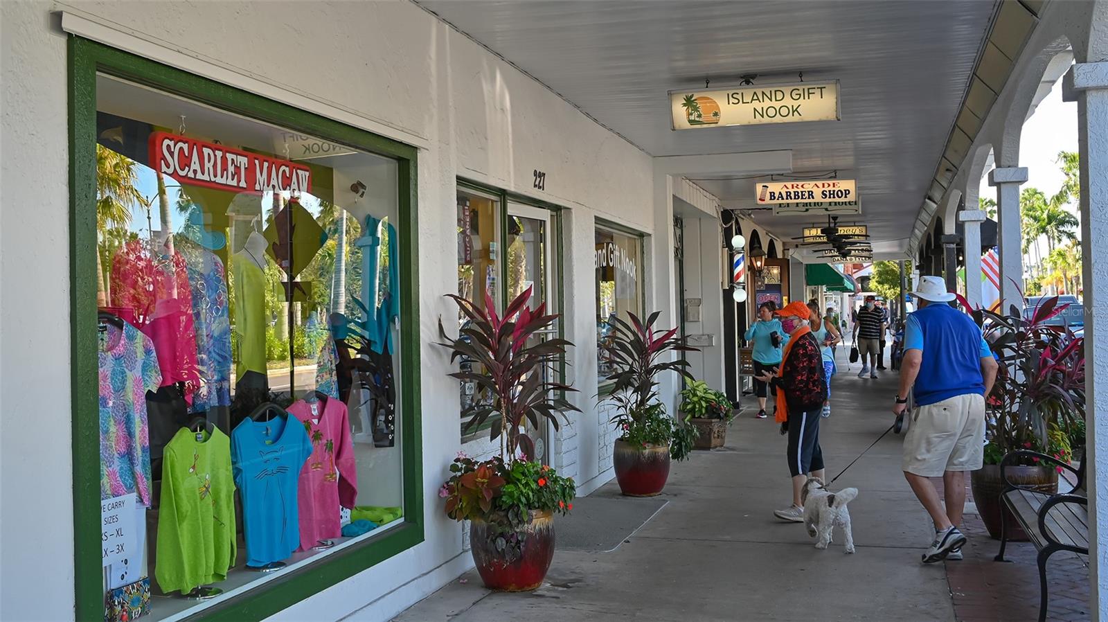 Image 74 of 98 For 712 White Pine Tree Road 77