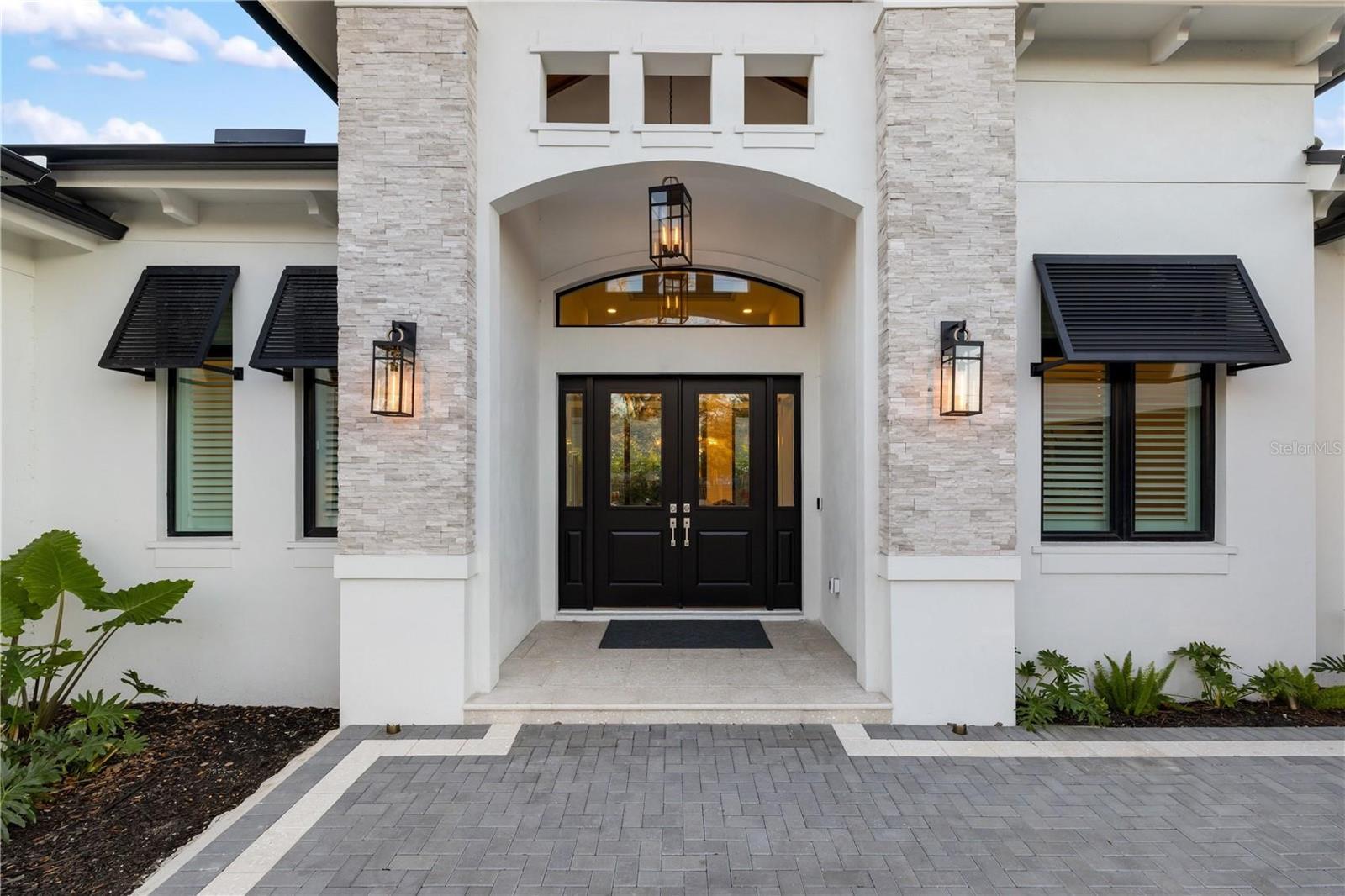 Image 13 of 80 For 1800 Webber Street