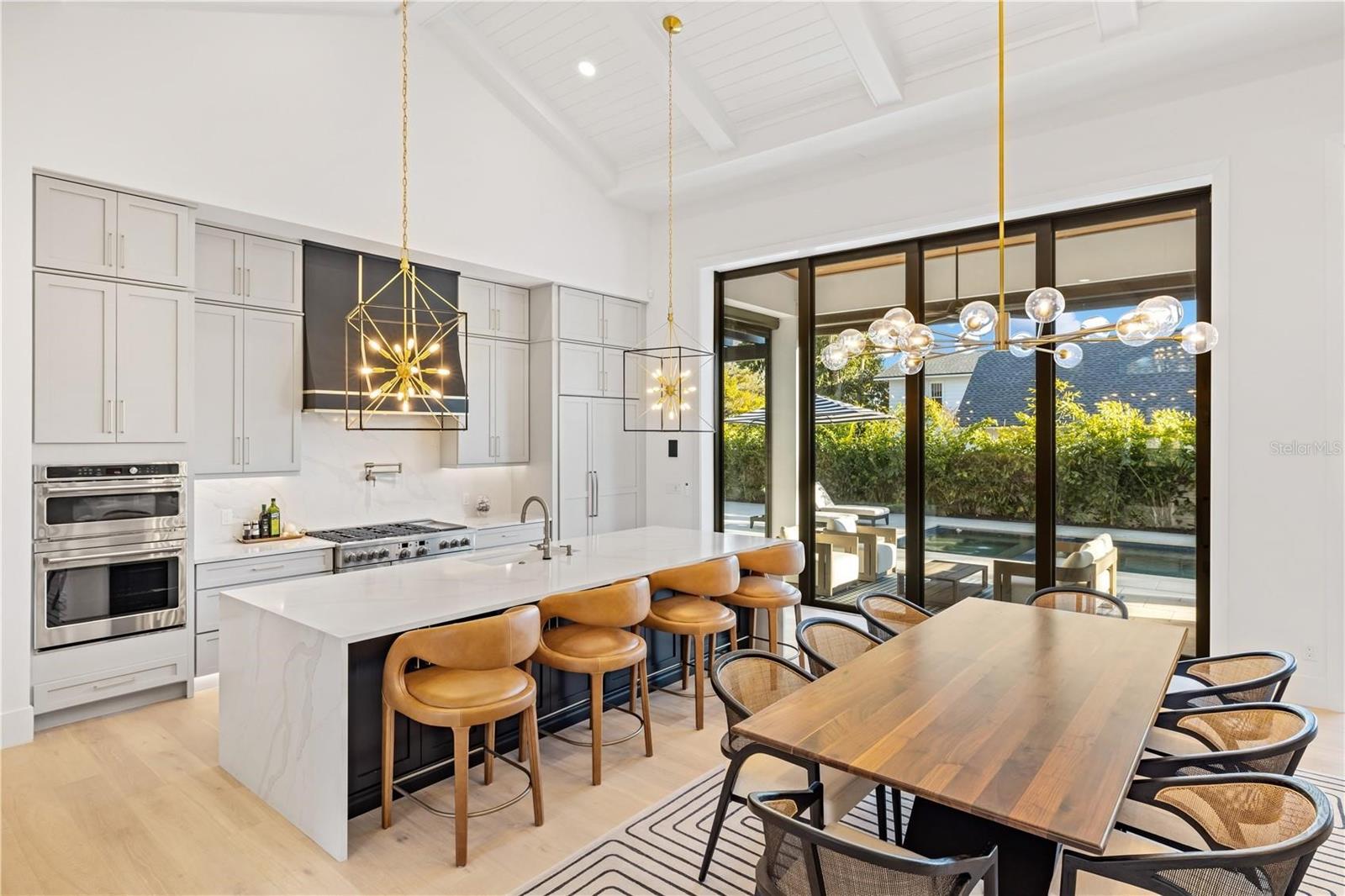 Image 15 of 80 For 1800 Webber Street