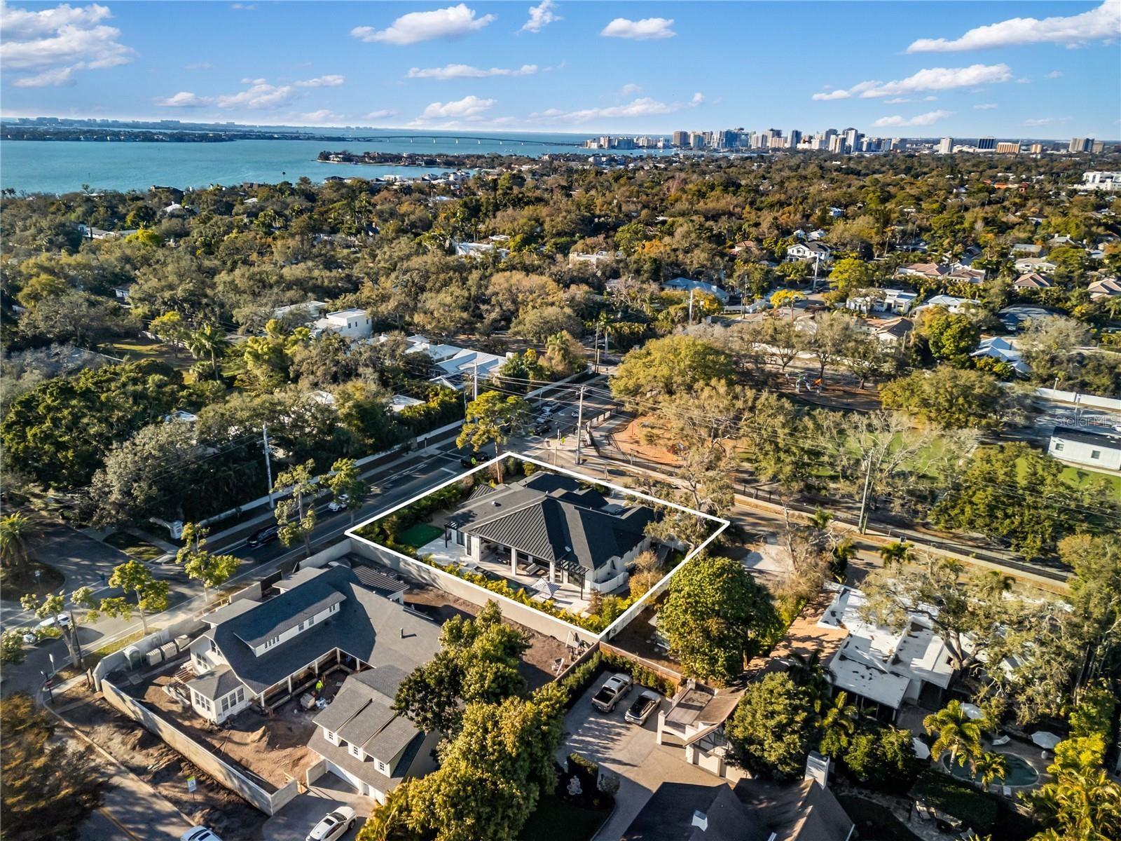 Image 3 of 80 For 1800 Webber Street