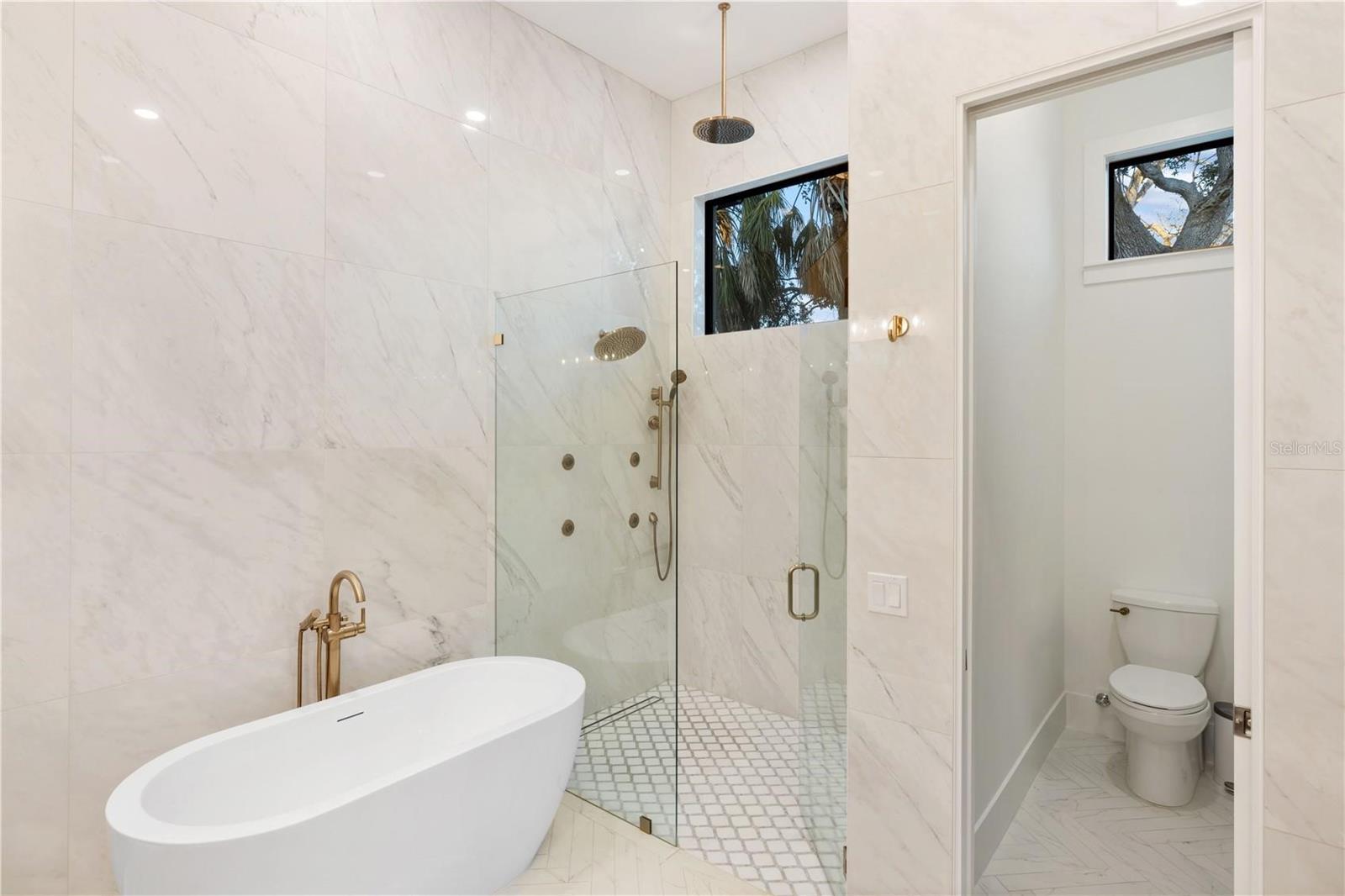 Image 55 of 80 For 1800 Webber Street