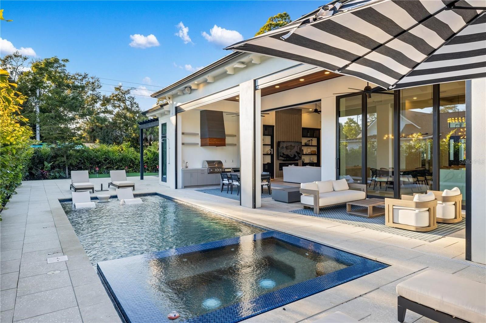 Image 6 of 80 For 1800 Webber Street