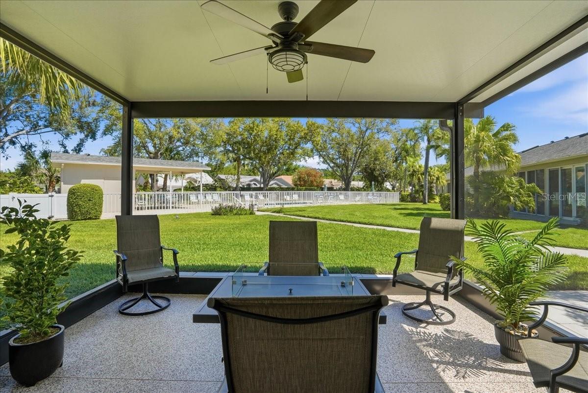 Image 11 of 69 For 6911 Stoneywalk Court