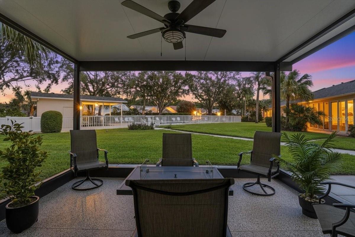 Image 12 of 69 For 6911 Stoneywalk Court