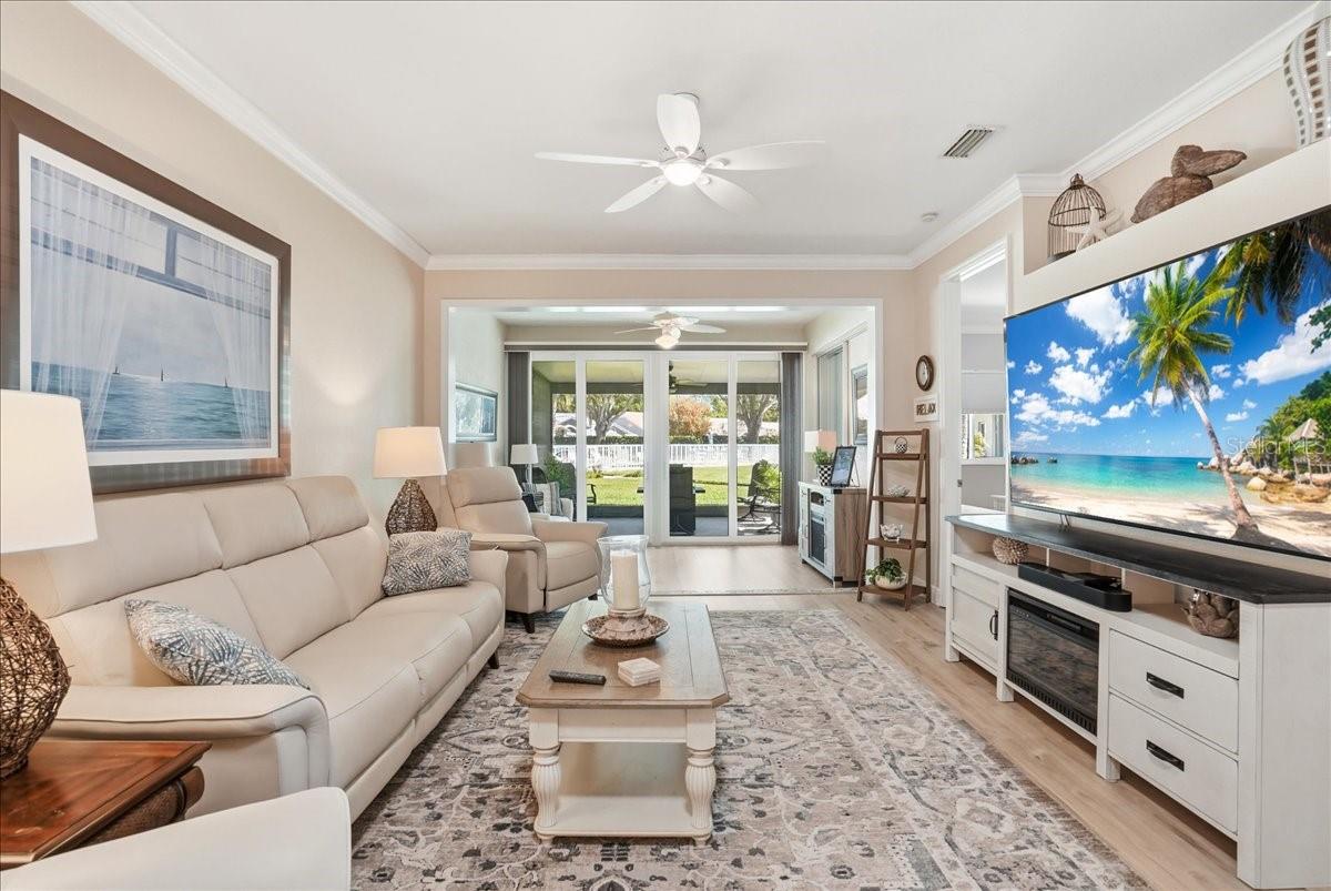 Image 18 of 69 For 6911 Stoneywalk Court