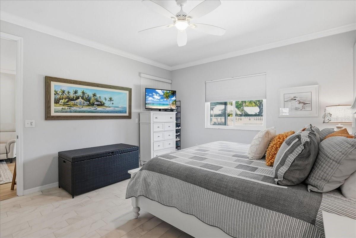 Image 37 of 69 For 6911 Stoneywalk Court