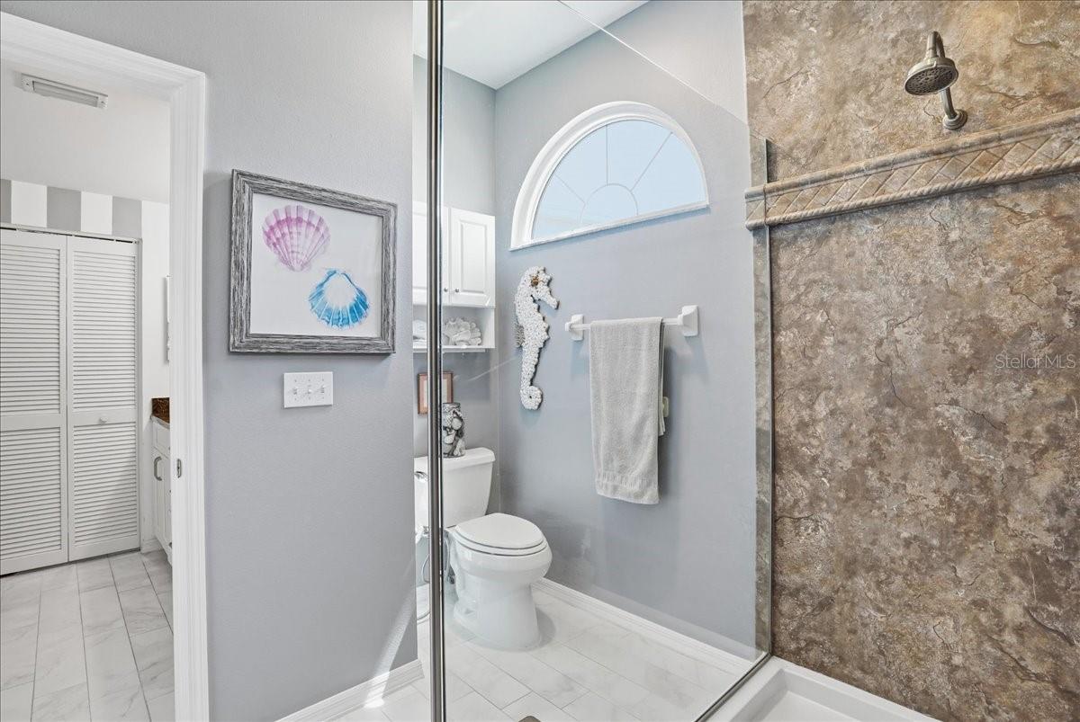 Image 41 of 69 For 6911 Stoneywalk Court