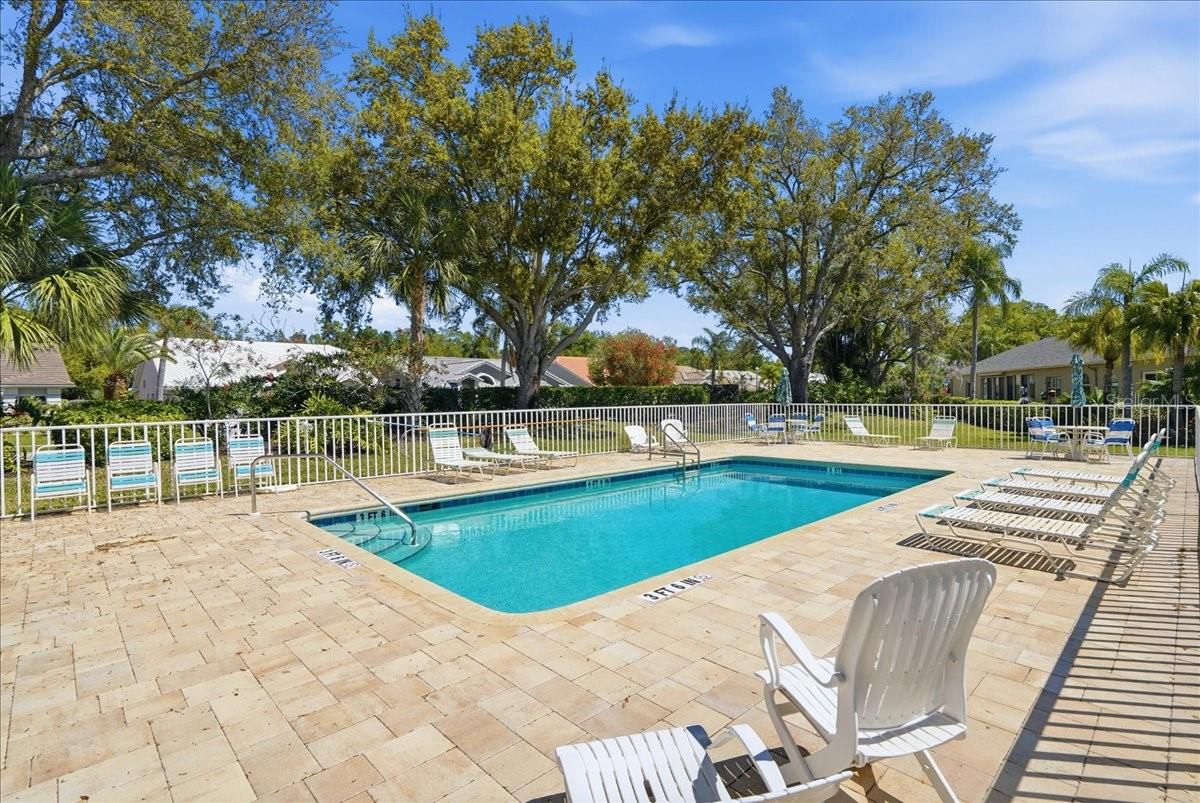 Image 44 of 69 For 6911 Stoneywalk Court