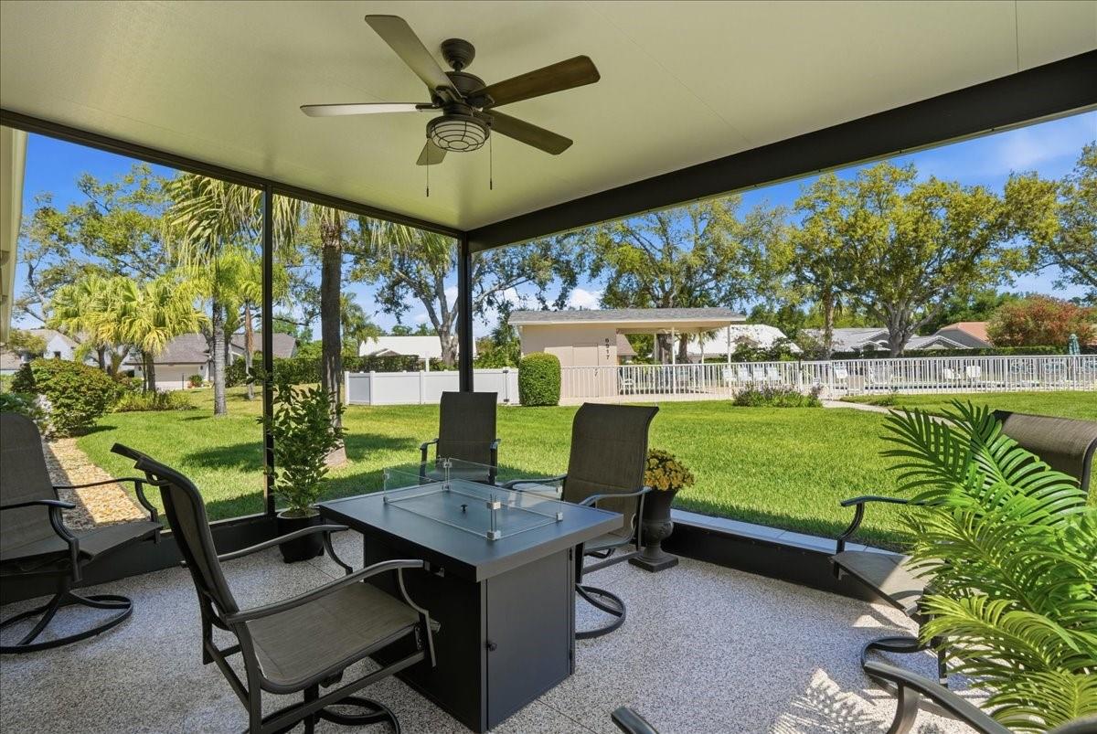 Image 9 of 69 For 6911 Stoneywalk Court