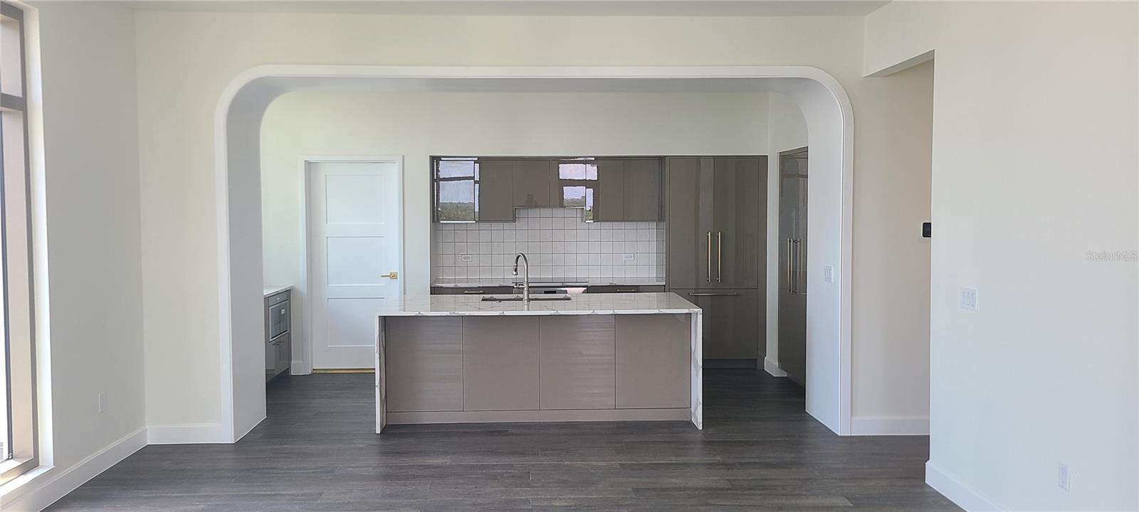 Image 15 of 42 For 126 4th Avenue Ne 801