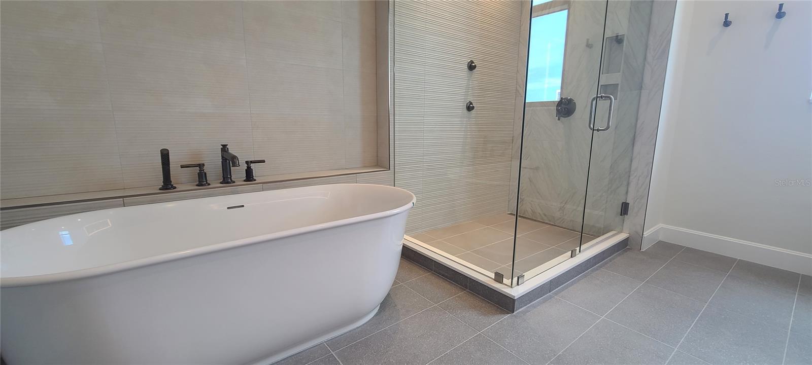 Image 26 of 42 For 126 4th Avenue Ne 801