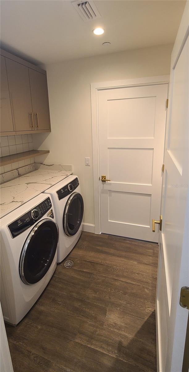 Image 35 of 42 For 126 4th Avenue Ne 801