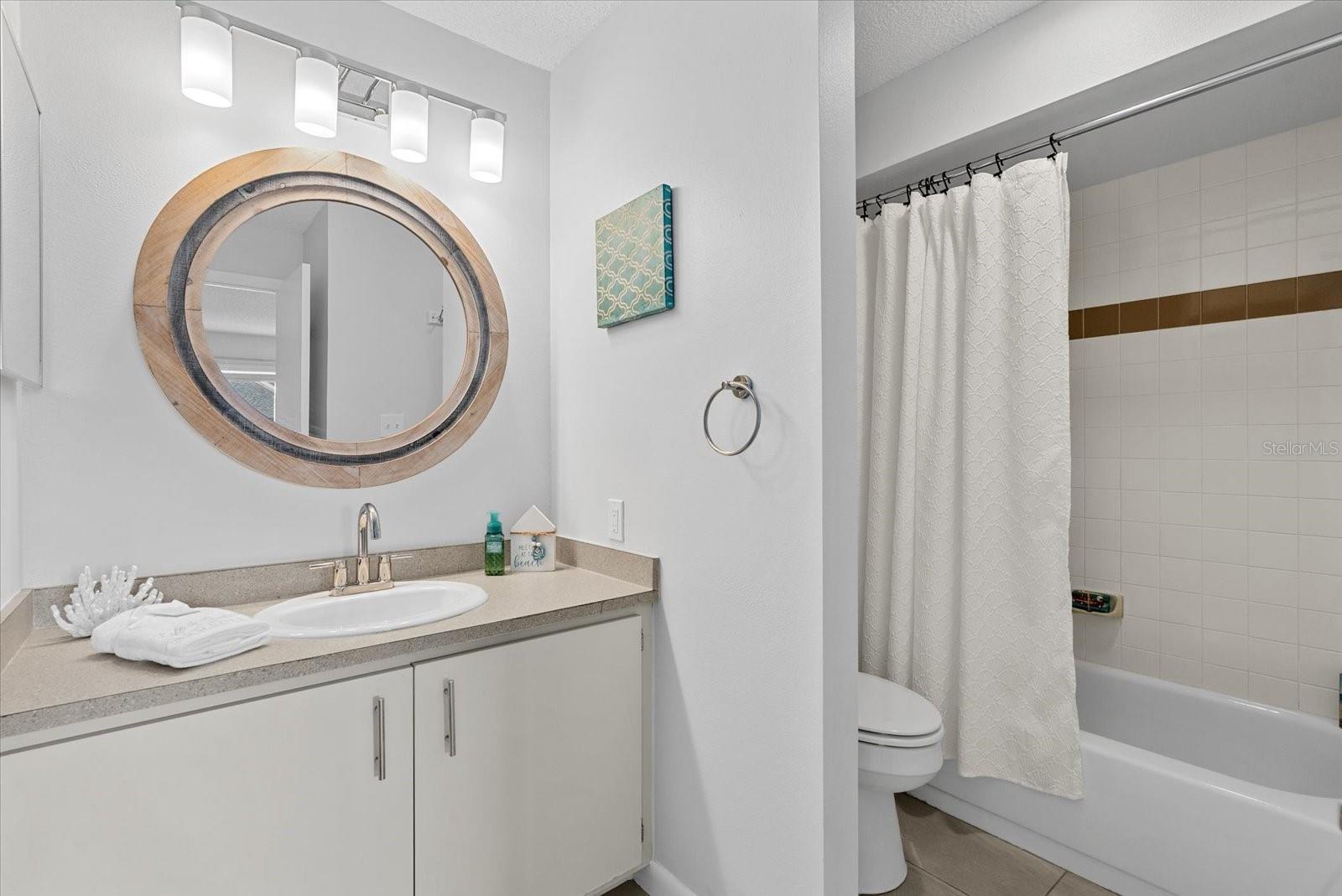 Image 17 of 31 For 6033 34th Street W 28