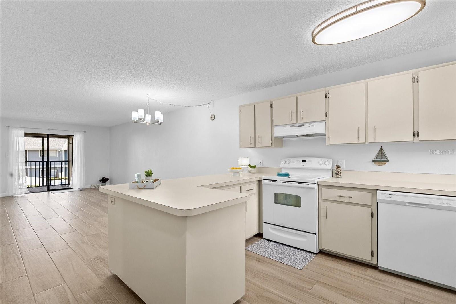 Image 2 of 31 For 6033 34th Street W 28