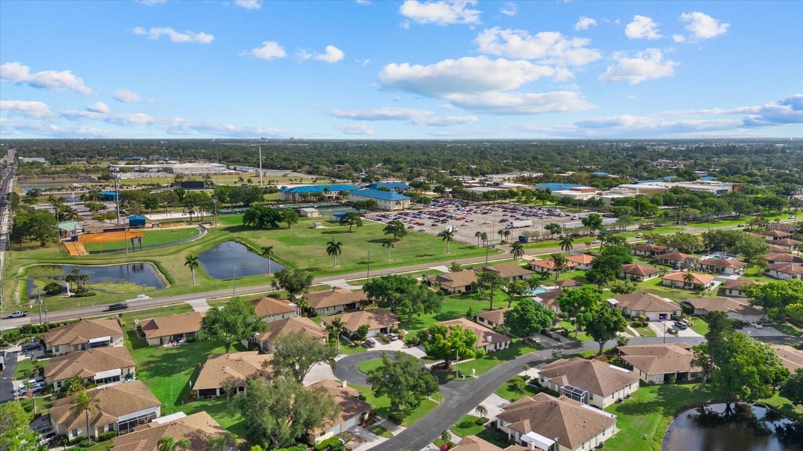 Image 25 of 31 For 6033 34th Street W 28