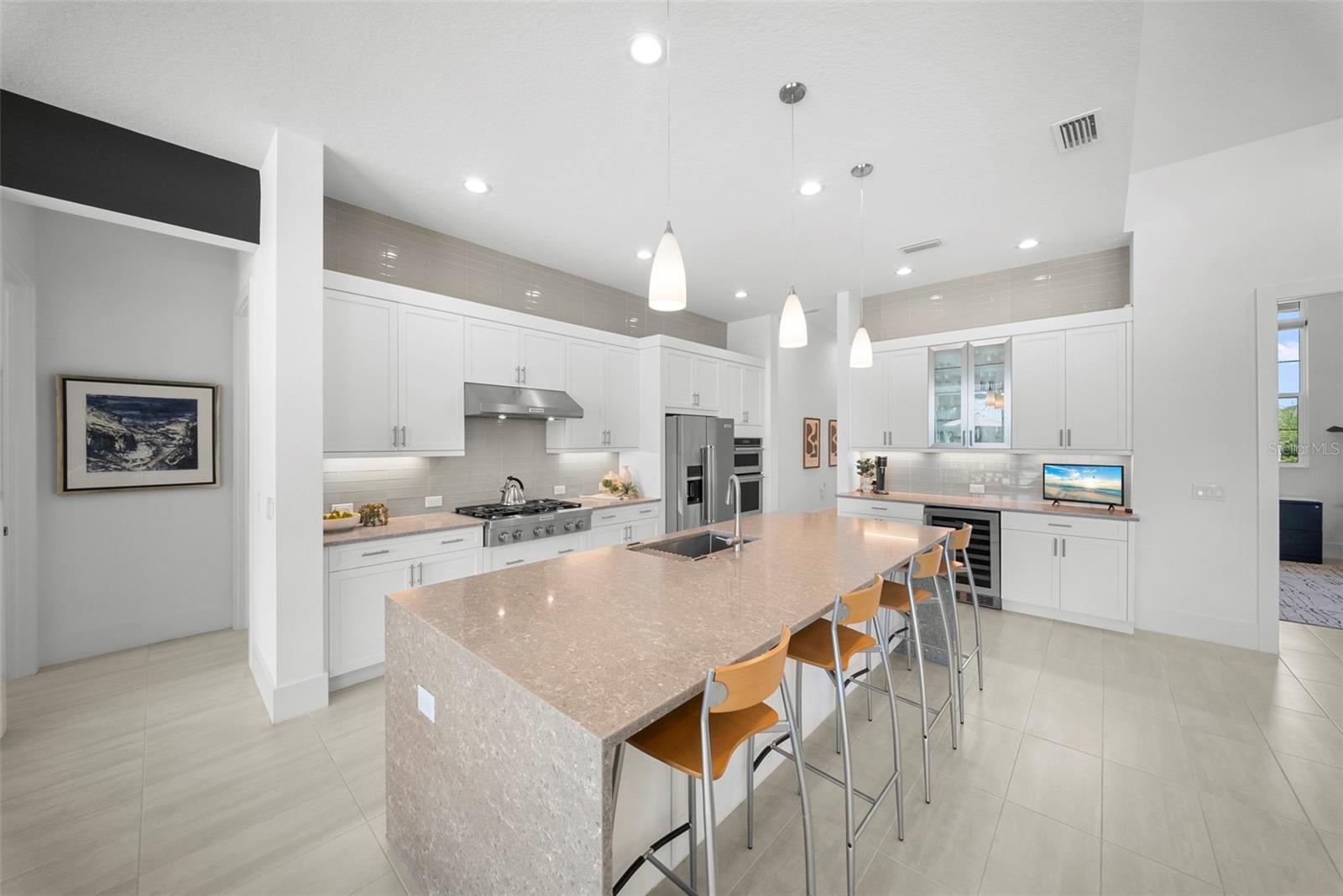 Image 14 of 64 For 16826 Clearlake Avenue