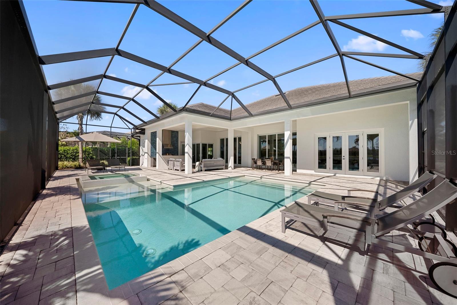 Image 43 of 64 For 16826 Clearlake Avenue