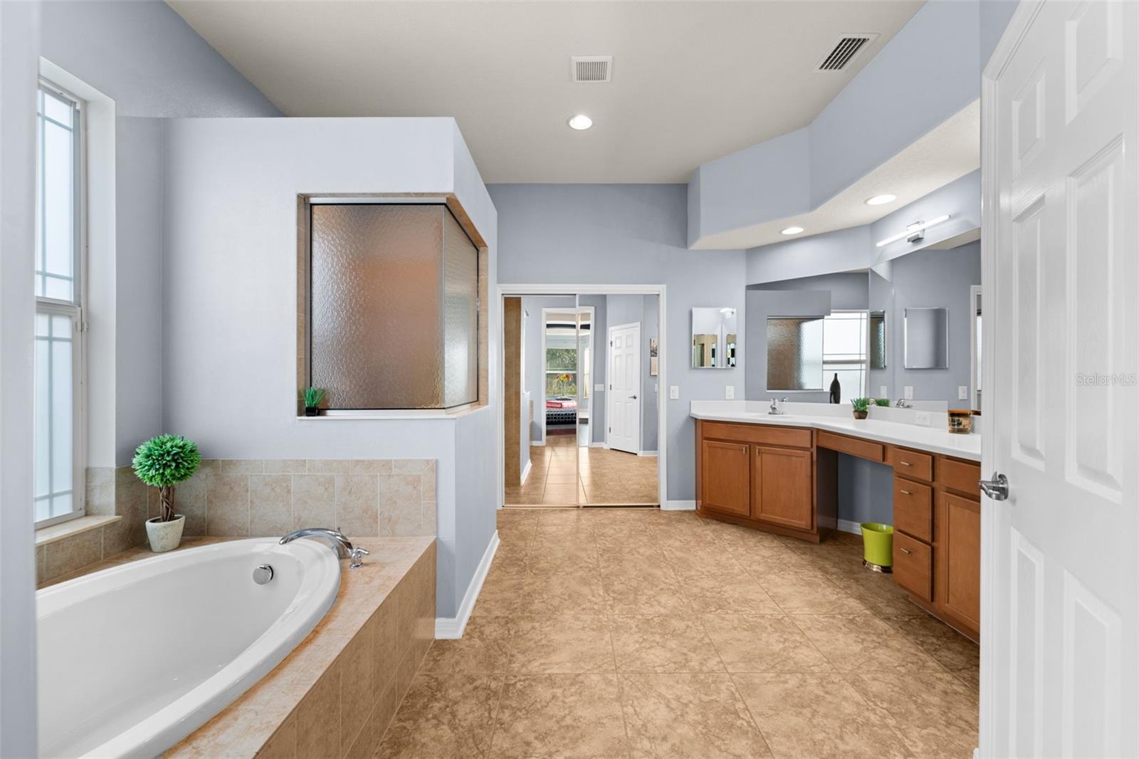 Image 27 of 56 For 5326 Napa Drive