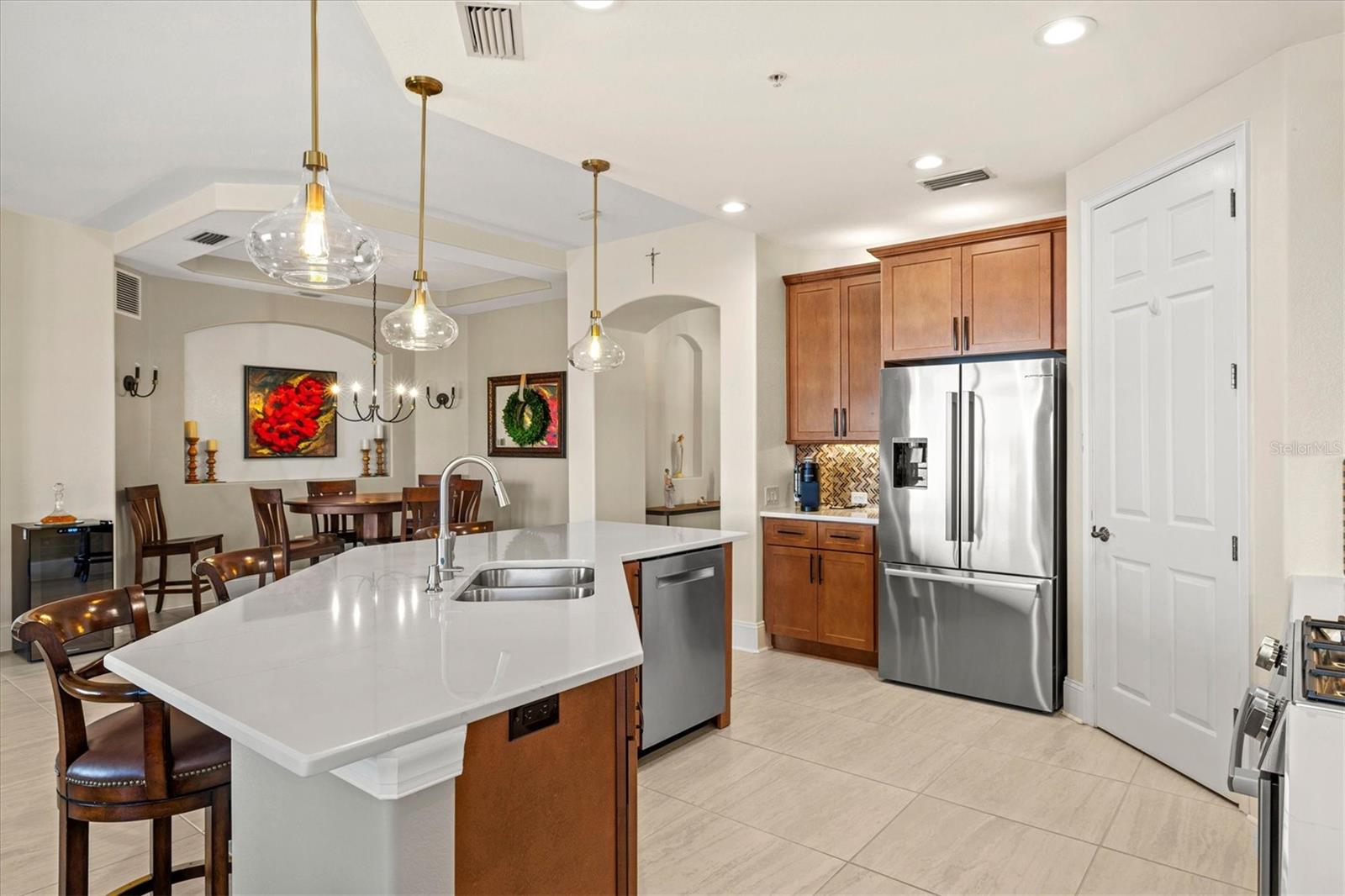 Image 14 of 100 For 1135 Riverscape Street 1135