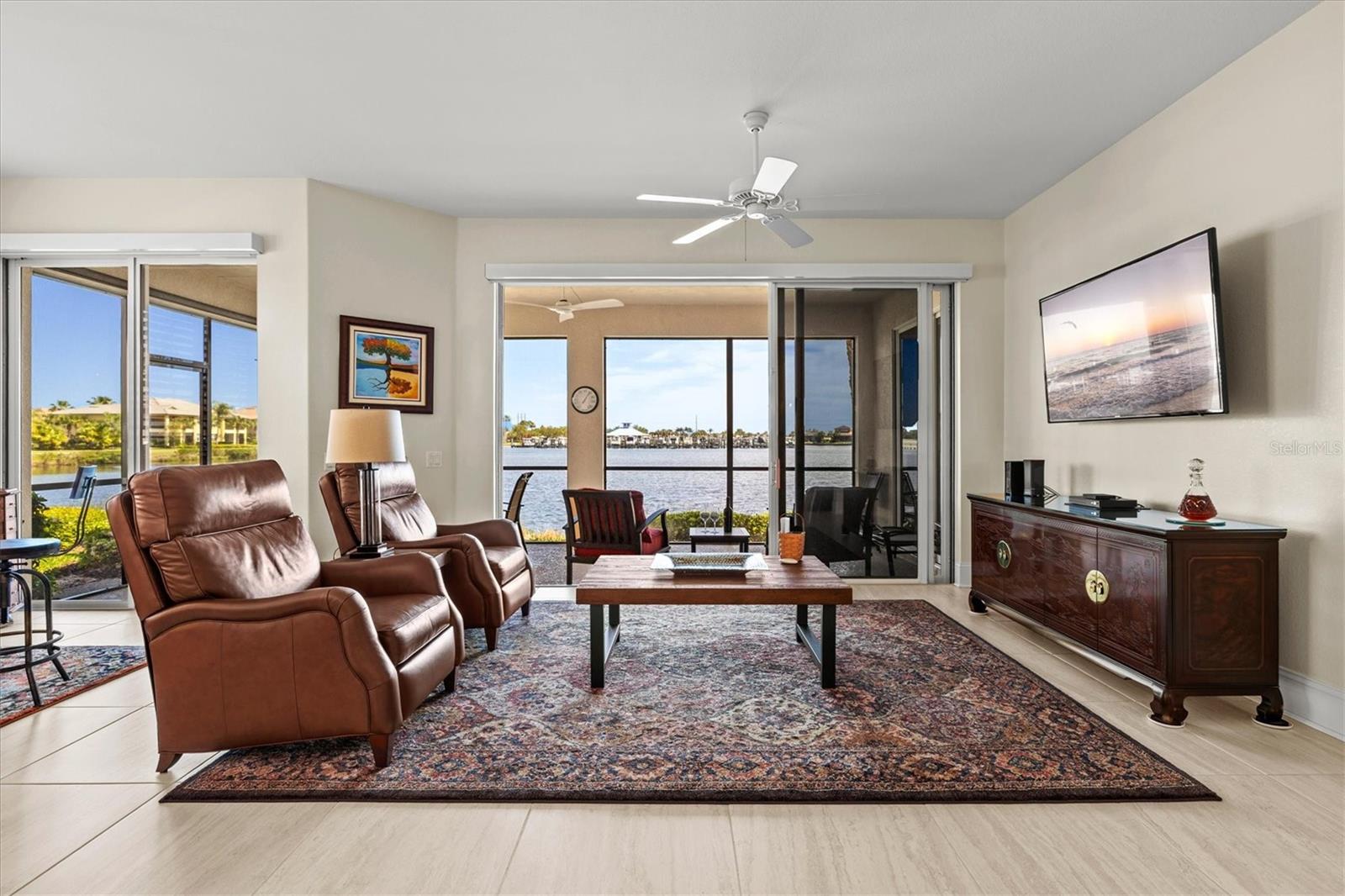 Image 22 of 100 For 1135 Riverscape Street 1135