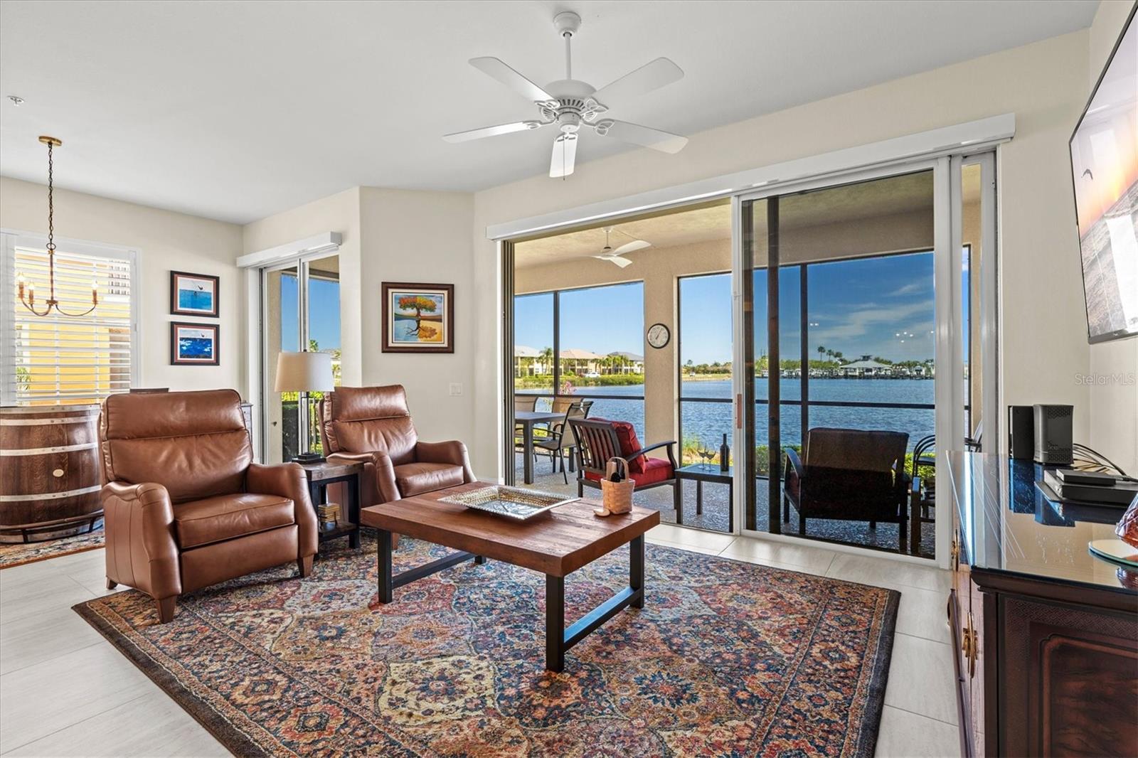 Image 23 of 100 For 1135 Riverscape Street 1135