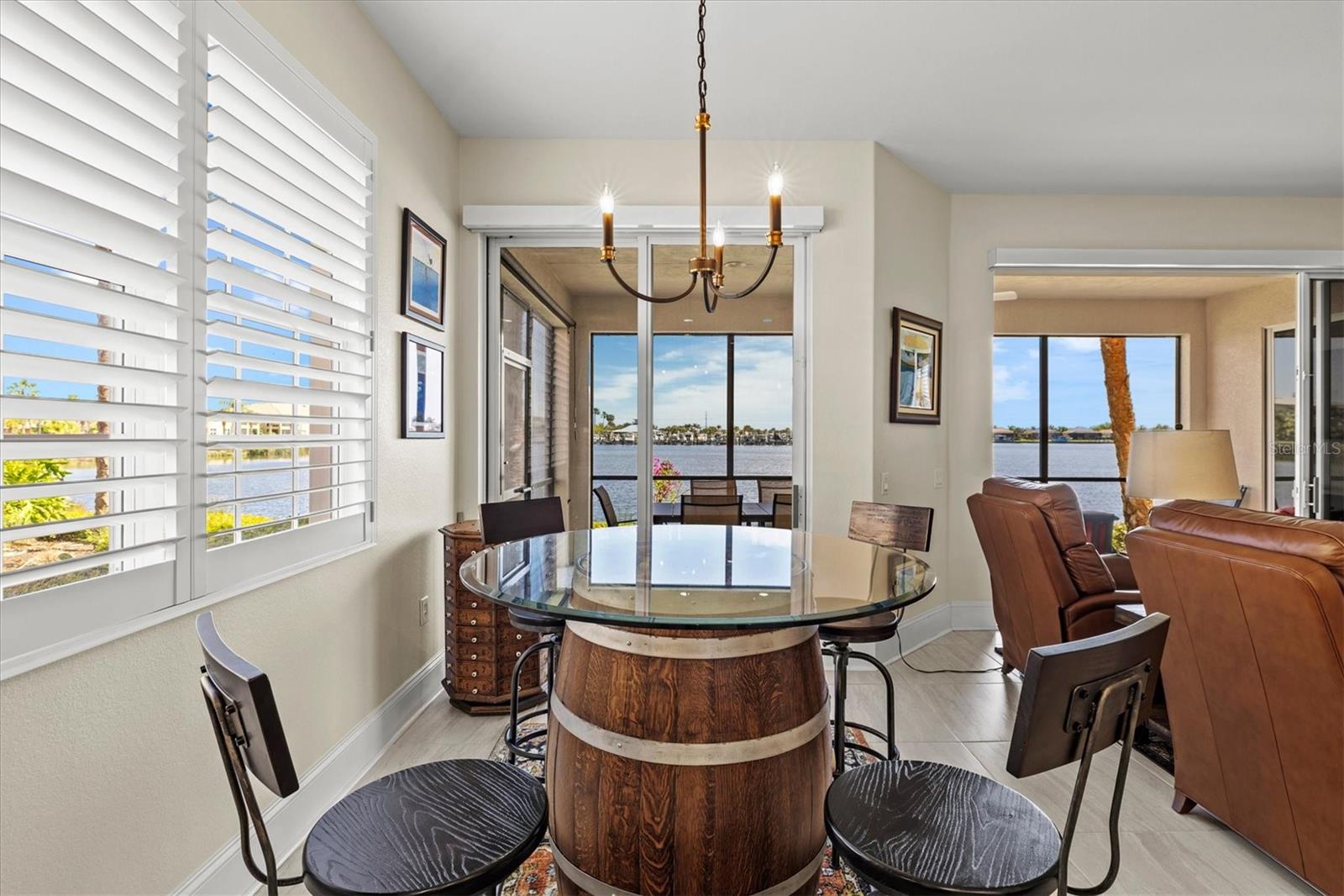 Image 27 of 100 For 1135 Riverscape Street 1135