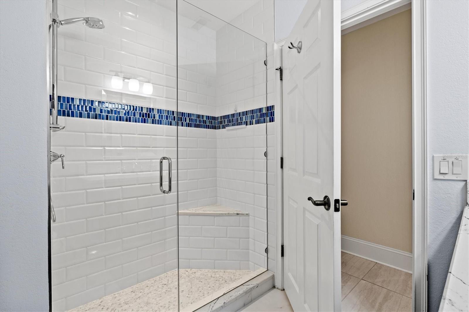 Image 37 of 100 For 1135 Riverscape Street 1135