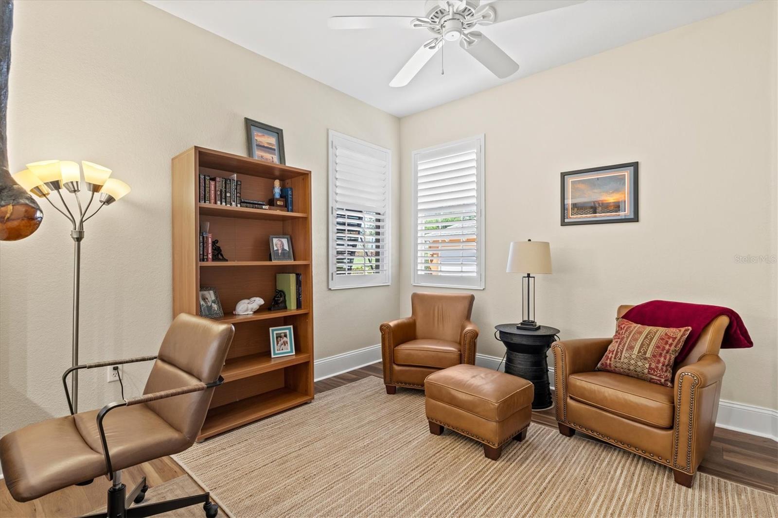 Image 38 of 100 For 1135 Riverscape Street 1135