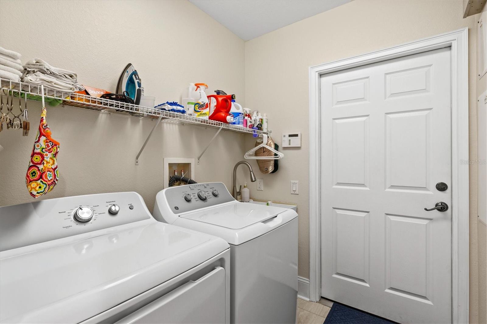 Image 41 of 100 For 1135 Riverscape Street 1135