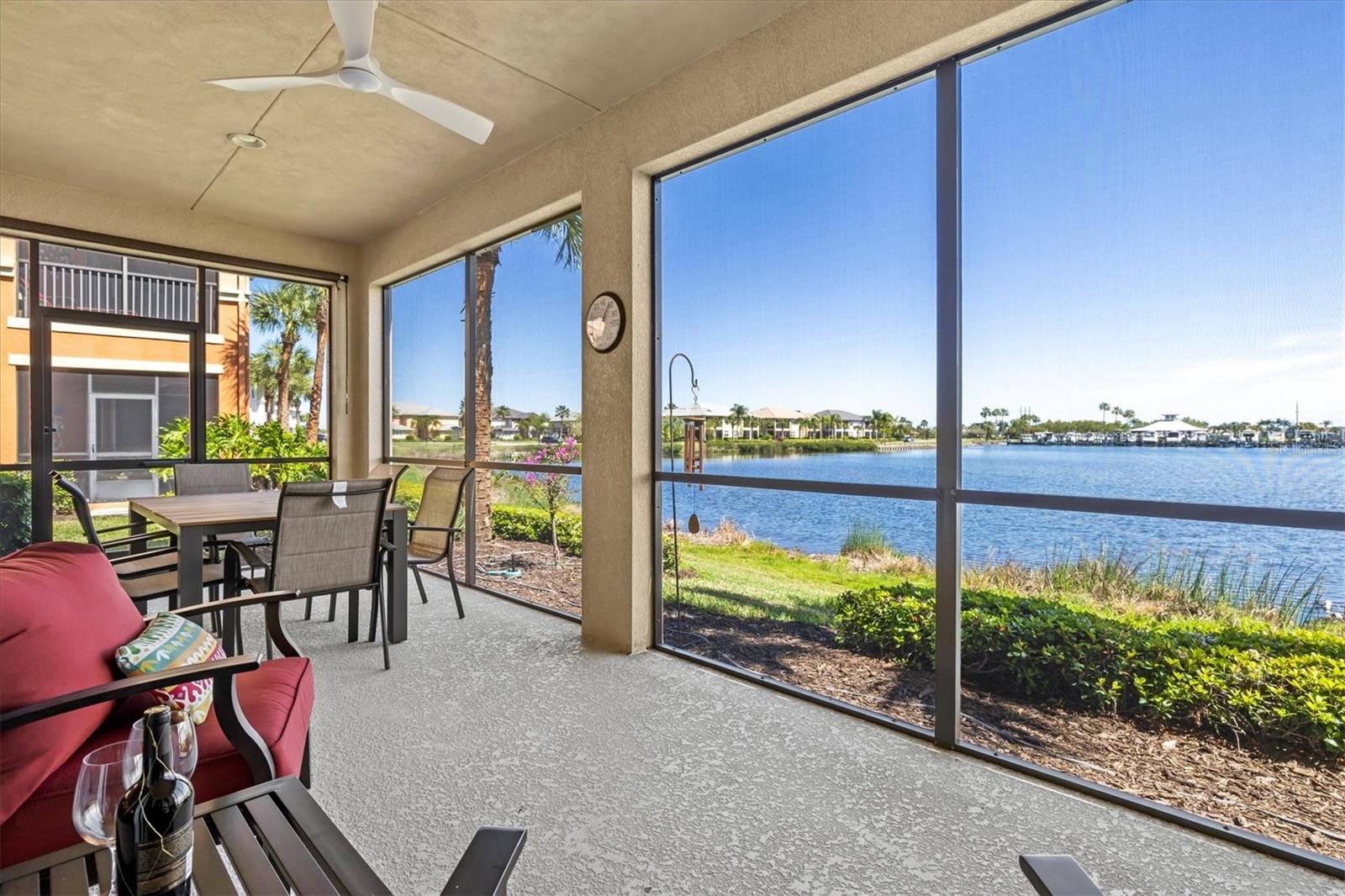 Image 44 of 100 For 1135 Riverscape Street 1135