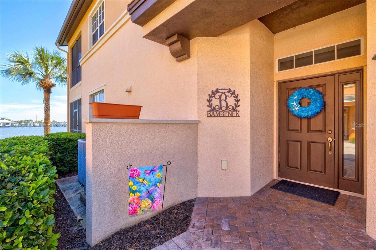 Image 7 of 100 For 1135 Riverscape Street 1135