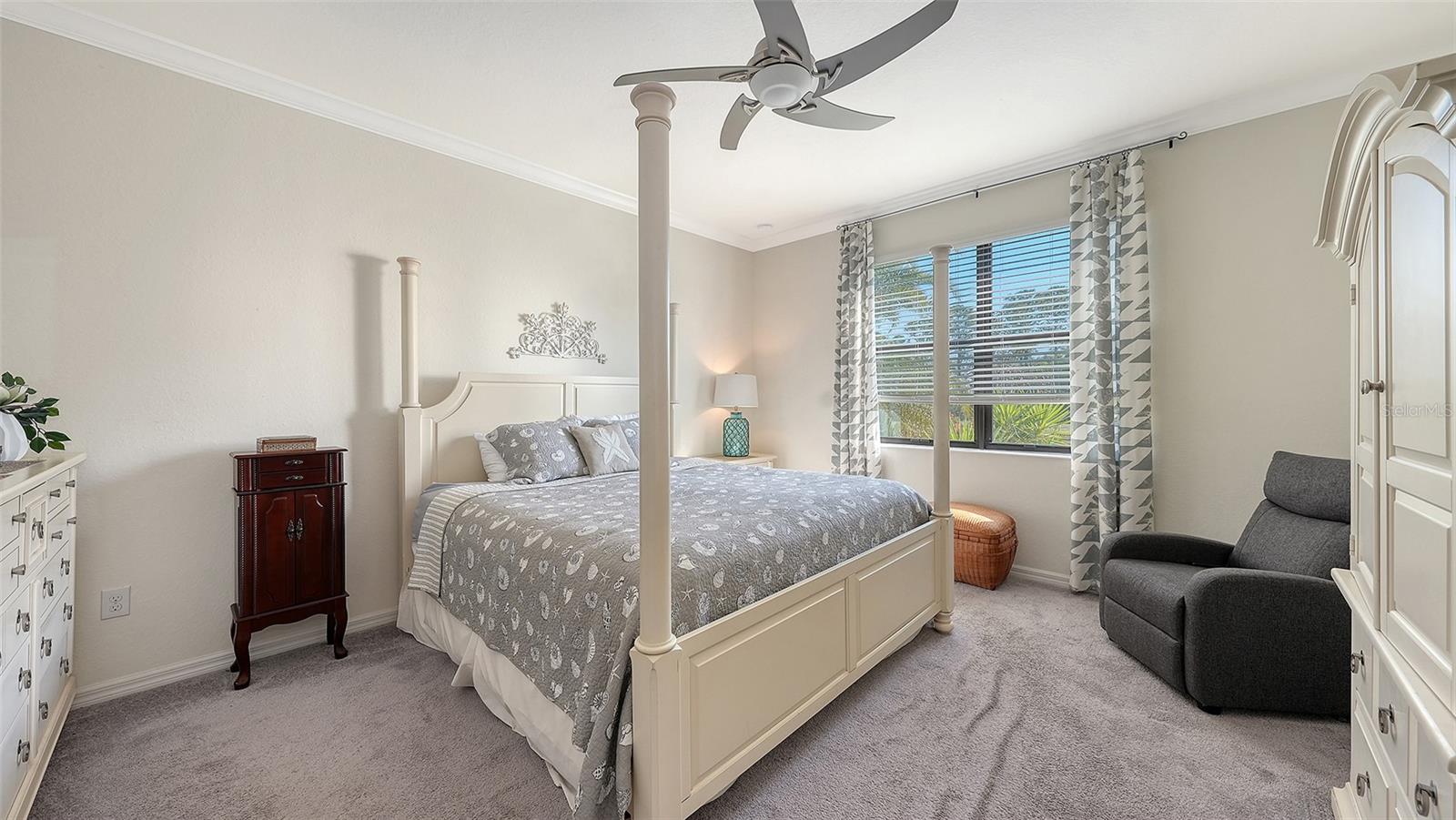 Image 13 of 78 For 17241 Blue Ridge Place