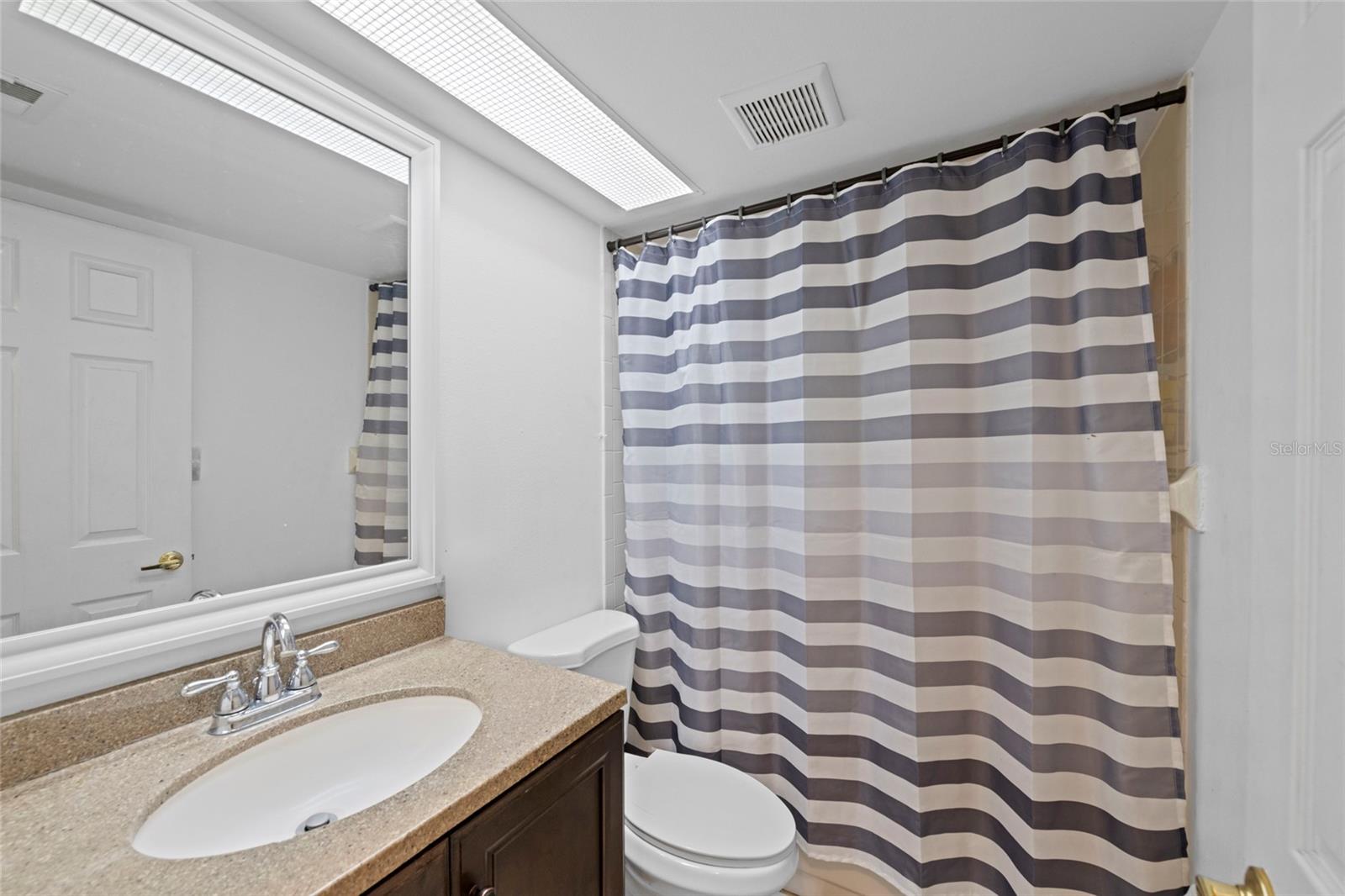 Image 18 of 27 For 3521 49th Street